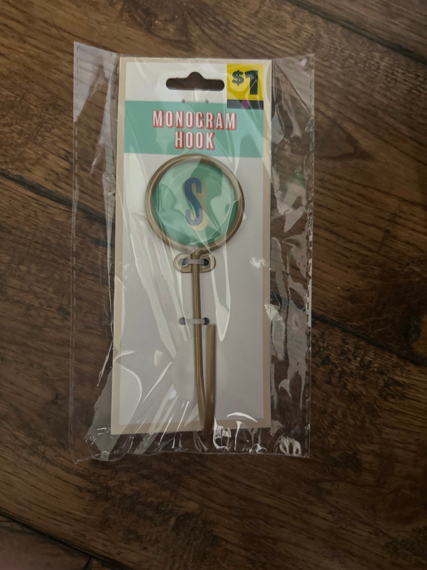 S monogram hook