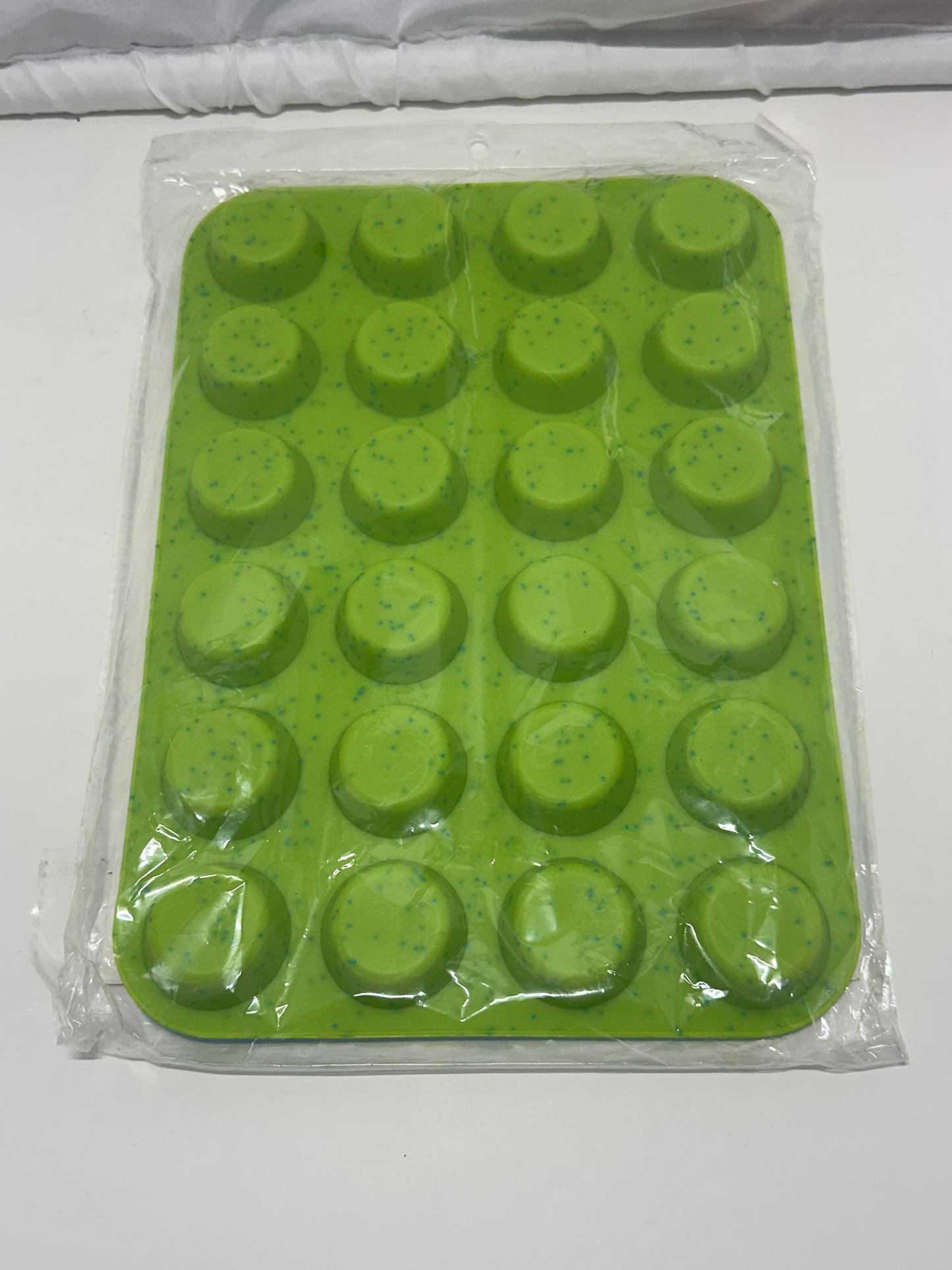 TOSHEX Premium Silicone Muffin Pan – 24-Cup Nonstick Baking Mold