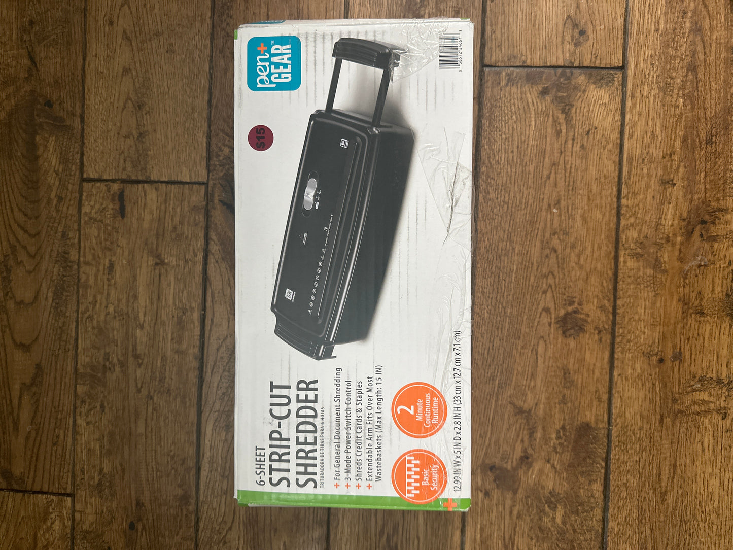 Pen+Gear 6-Sheet Strip Cut Credit Card & Paper Shredder, Black