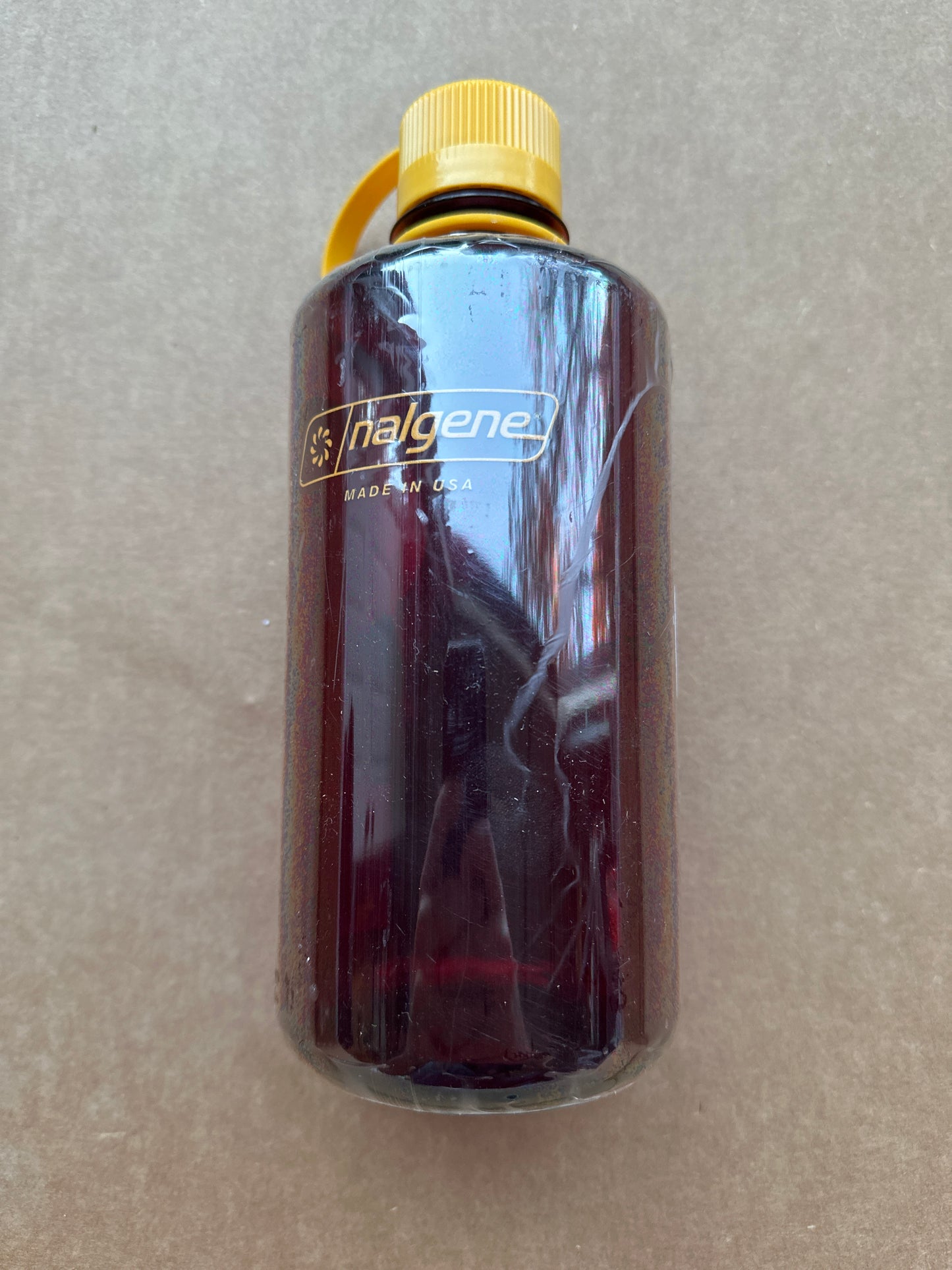 Nalgene 32 fl oz Plastic Narrow Mouth Water Bottle-Maroon