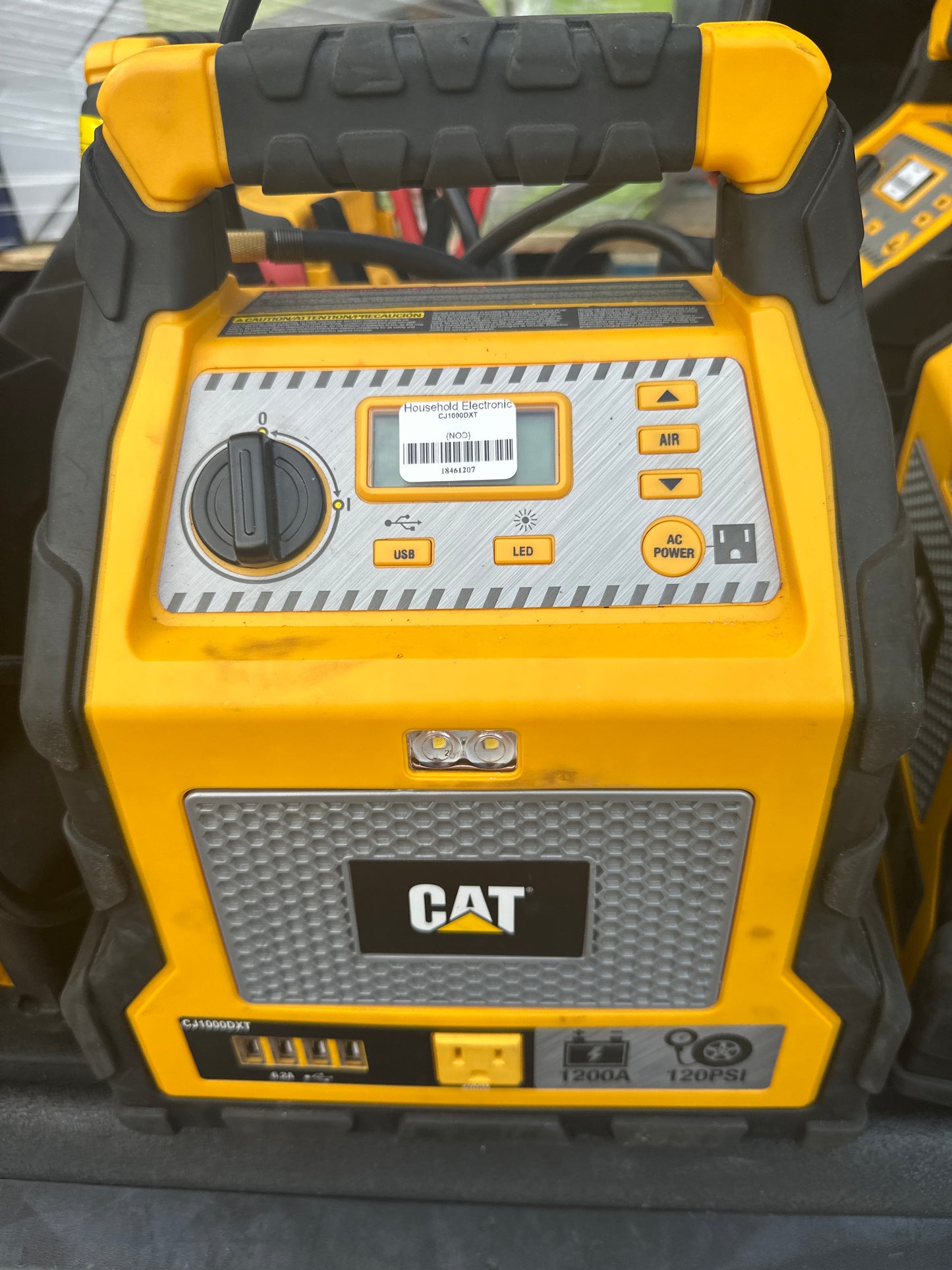 Cat Power Station with 1,200-Peak-Amp Jump Starter, Tire Compressor, and Power Inverter, CJ1000DXT