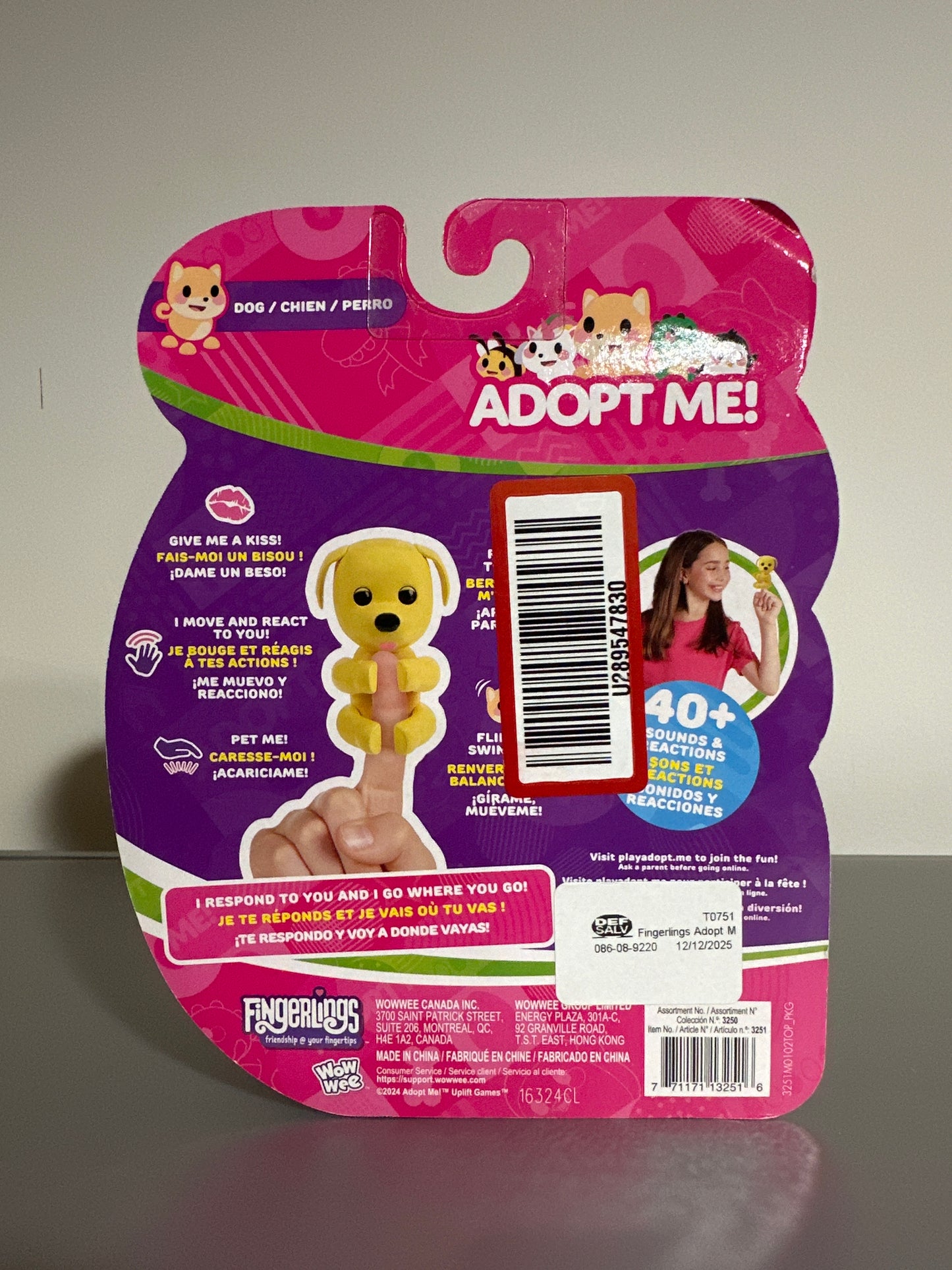 Fingerlings® Adopt Me! Interactive Dog Figure