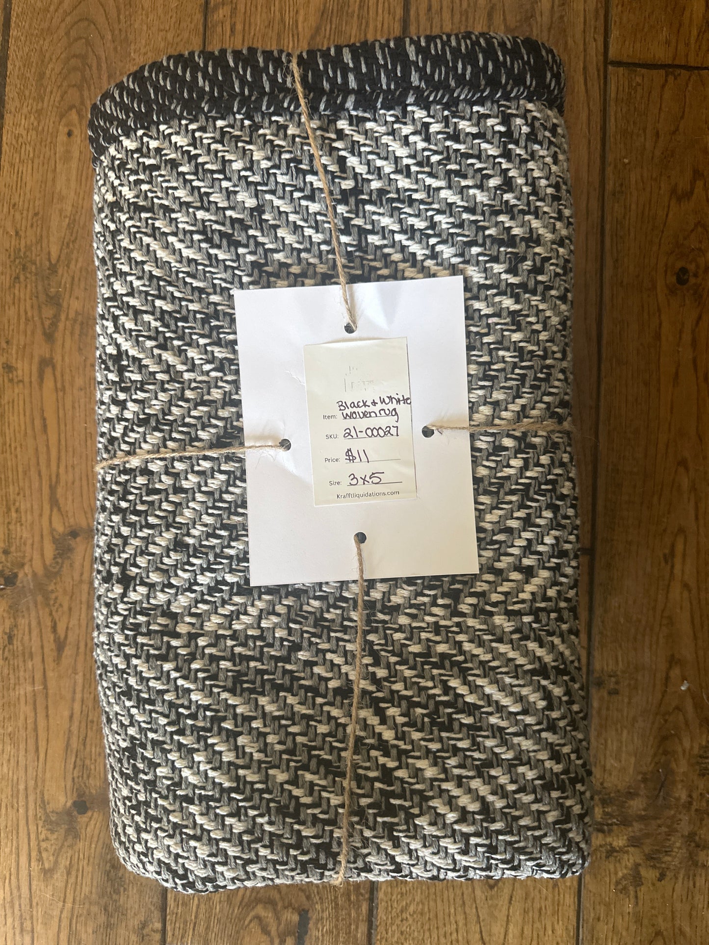 LEEVAN Washable Kitchen Rugs 3x5, Black/Cream Bedroom Rug Cotton Woven Entryway Rug, Modern Braided Outdoor Rug, Farmhouse Living Room Rug Reversible Laundry Room Rug, Hand-Woven Front Porch Decor