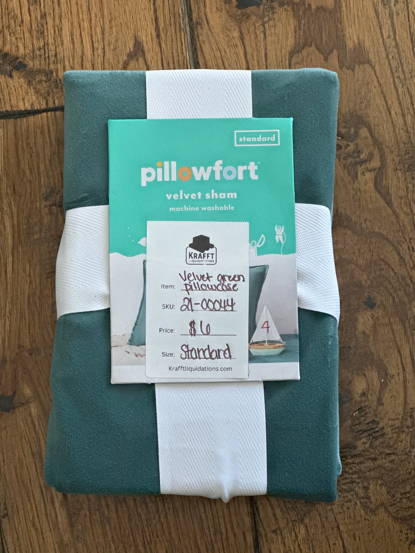 Velvet Kids' Sham Pillow - Pillowfort™-Green