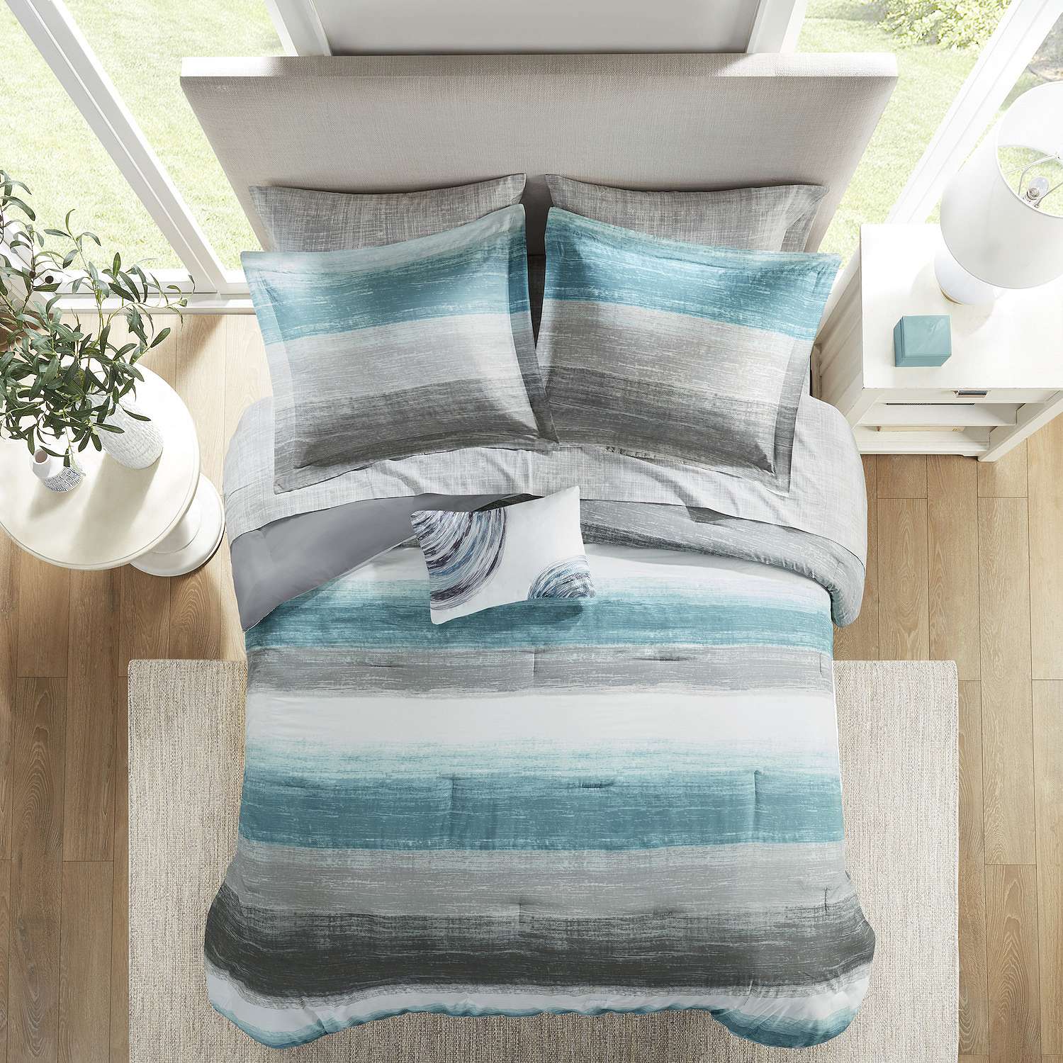 Madison Park Essentials Barret Comforter Set with Cotton Bed Sheets and Throw Pillow Cal King