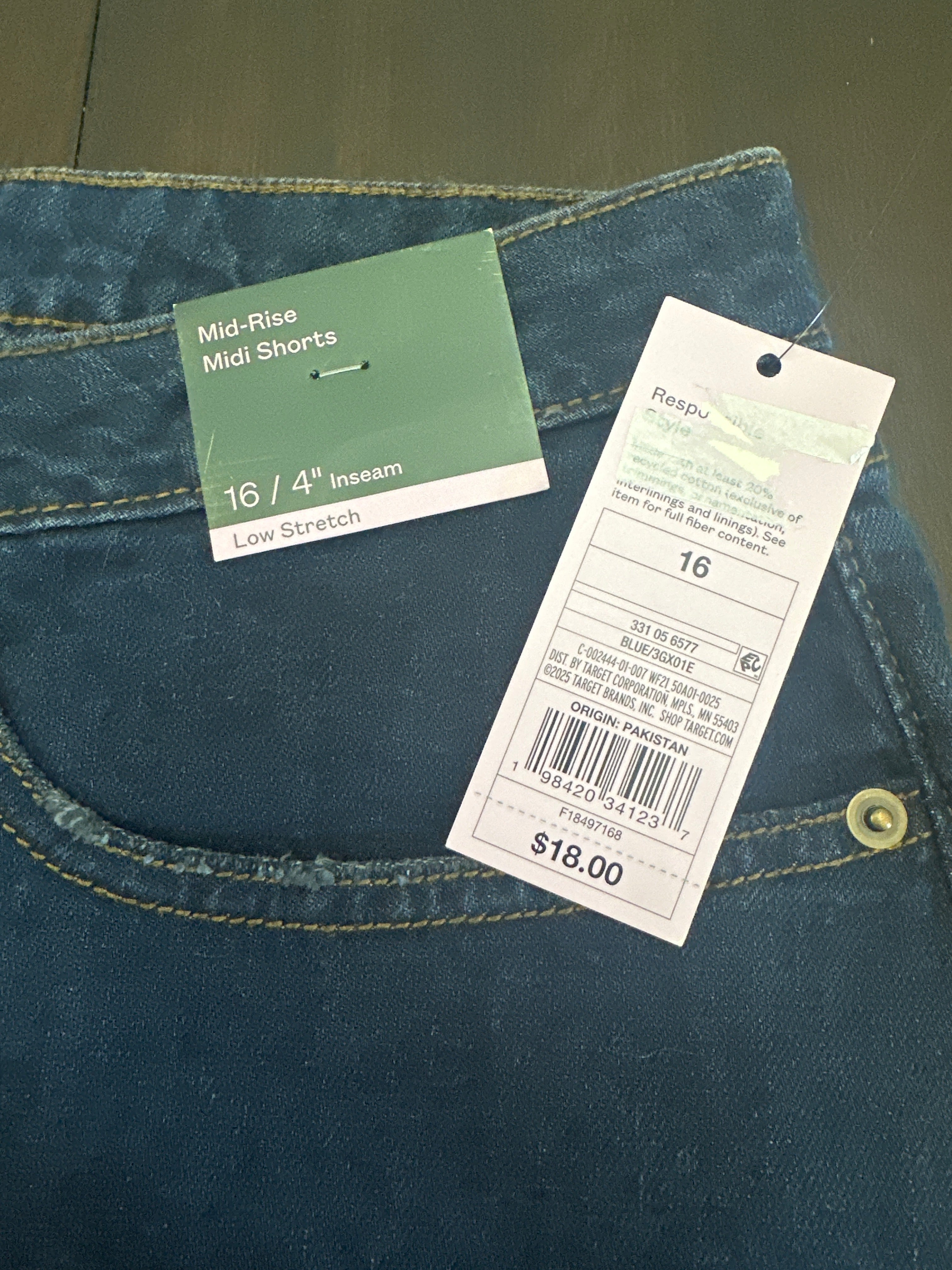 Women's Mid-Rise Midi Denim Shorts – Low Stretch