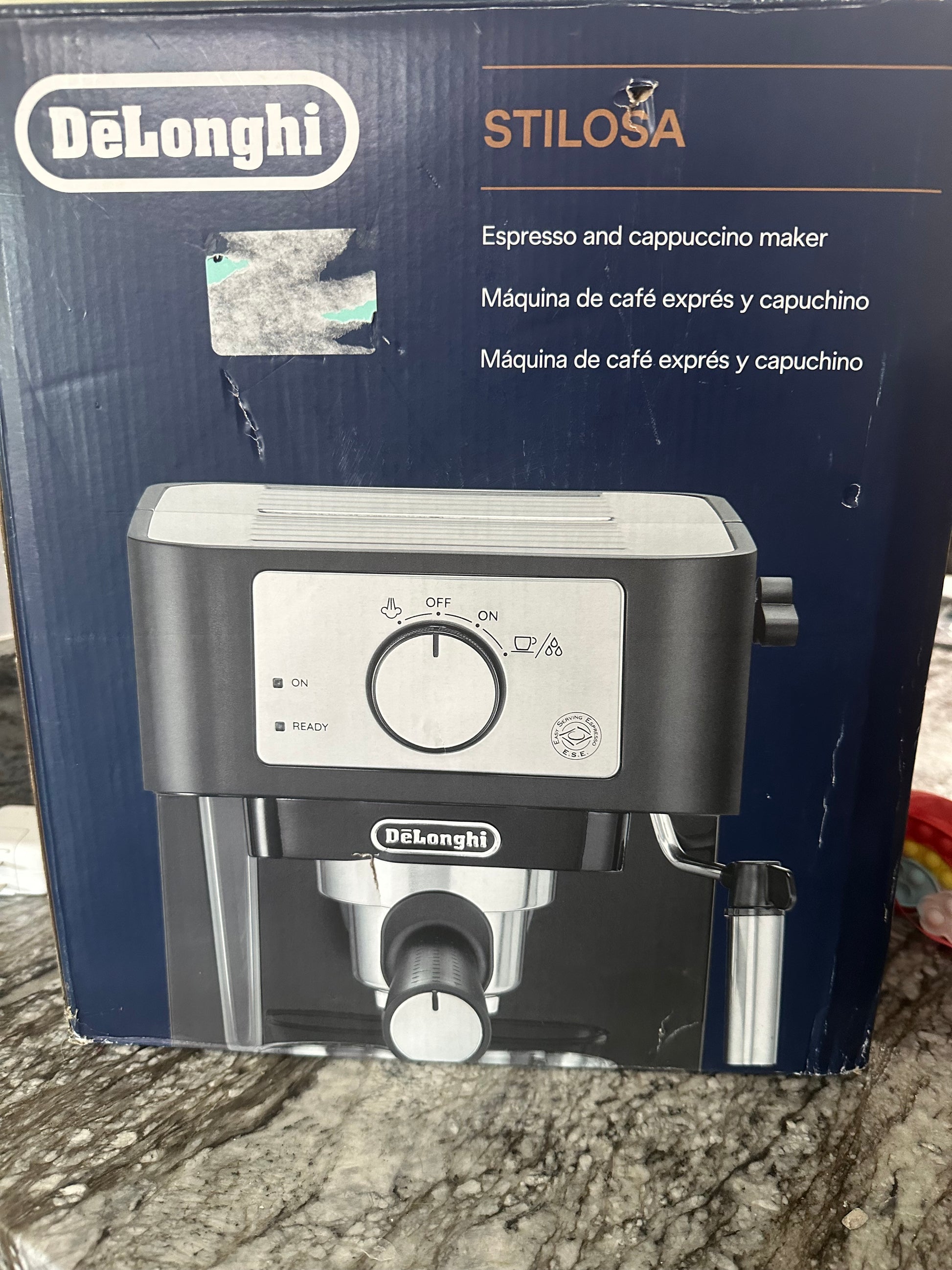 DELONGHI Stilosa Expresso and Cappuccino machine