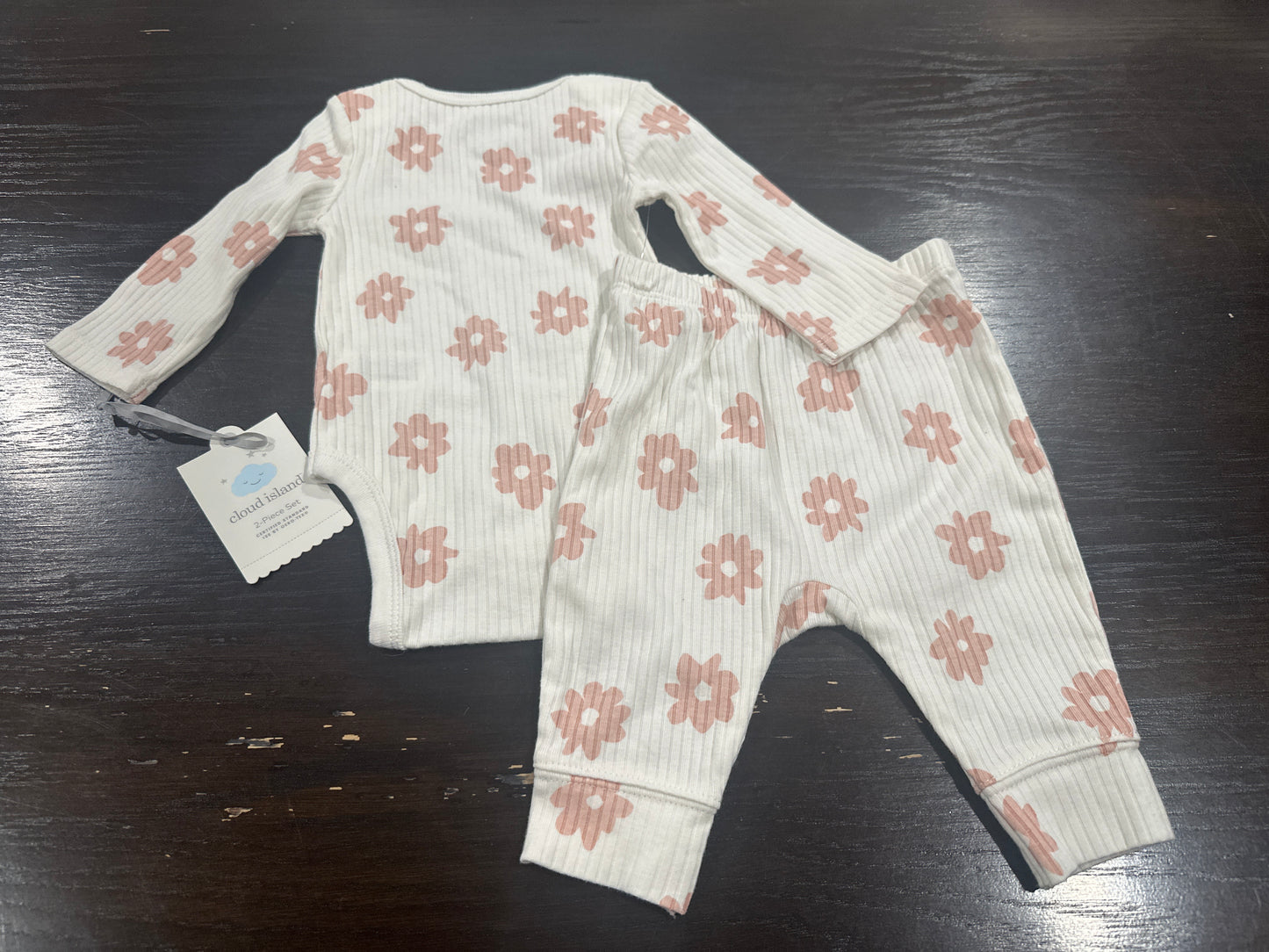 Cloud Island™ Baby 2-Piece Ribbed Floral Set – Cream