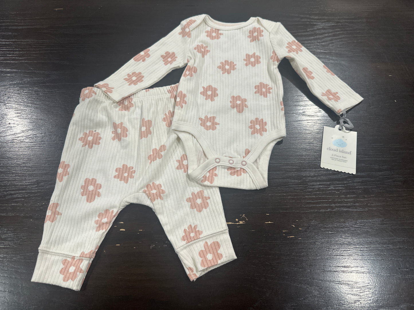 Cloud Island™ Baby 2-Piece Ribbed Floral Set – Cream