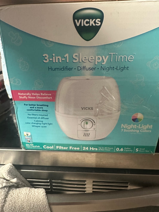 Vicks 3-in-1 Sleepy Time Humidifier Diffuser Nightlight