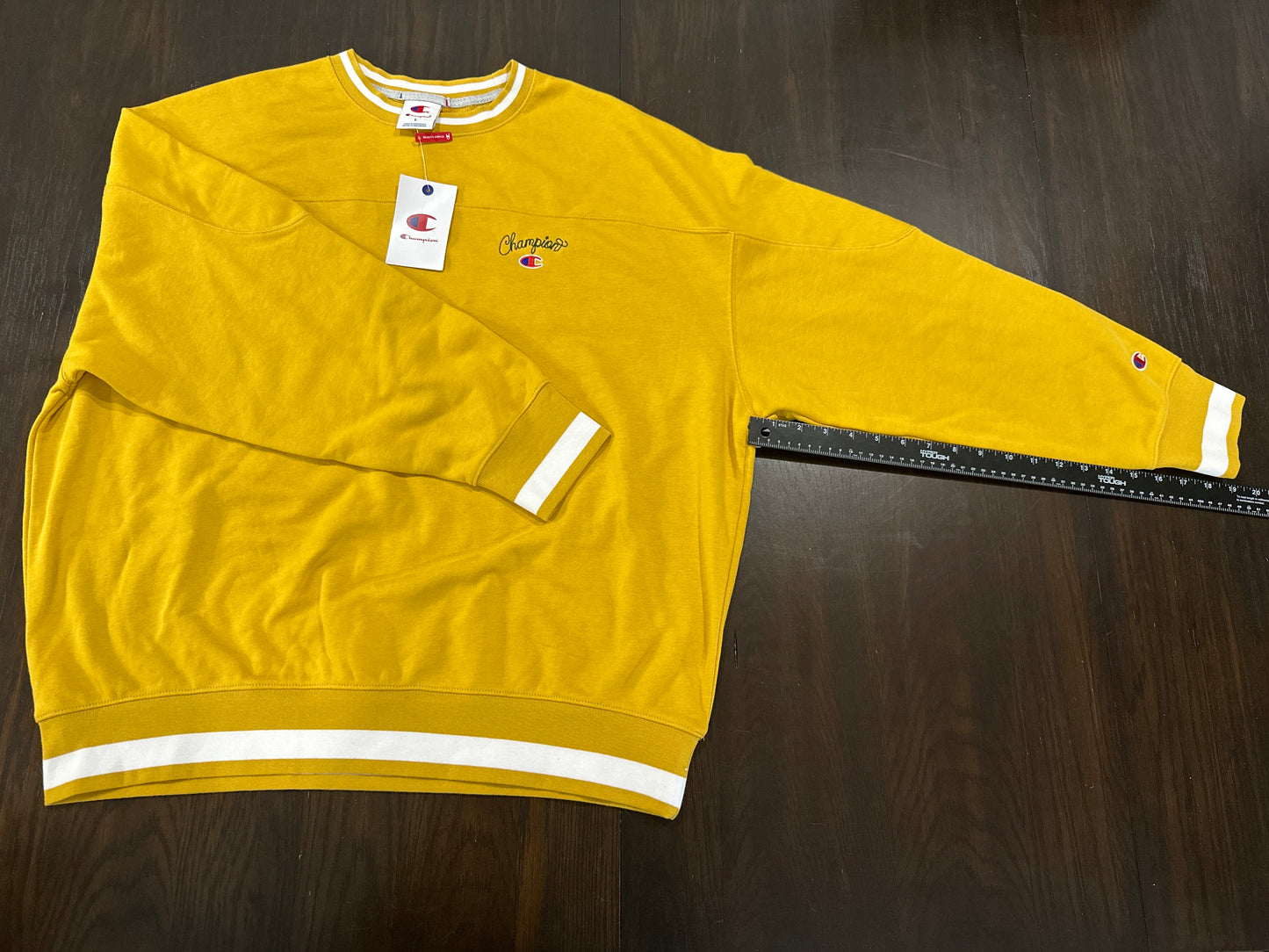 Champion Men's University Small Script Sweatshirt - Lemon Curry
