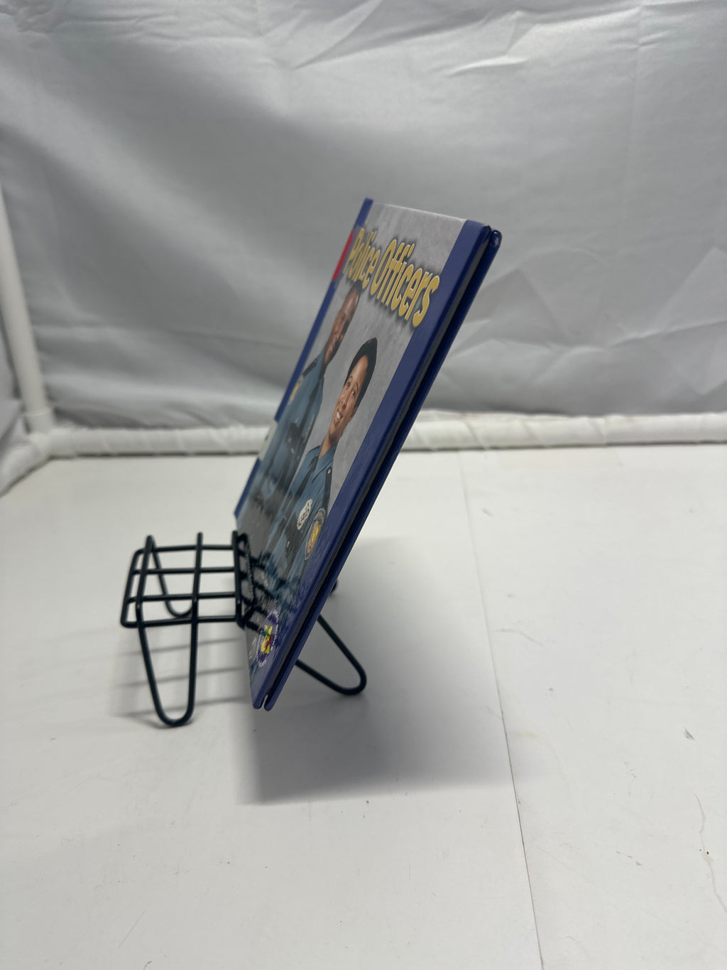 Police Officers (Pull Ahead Books) by Shannon Knudsen Hardcover