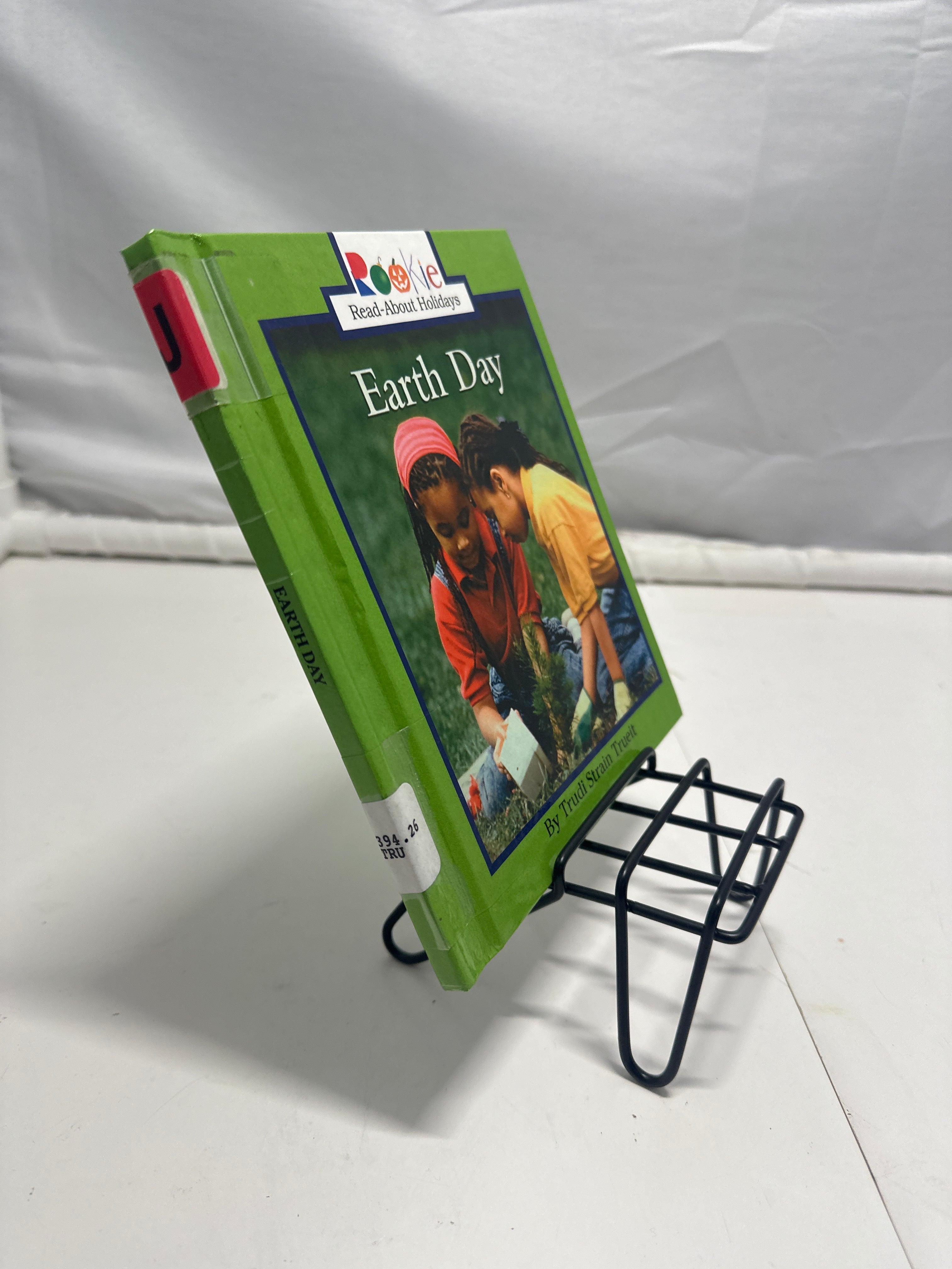 Earth Day by Trudi Strain Trueit Hardcover Children