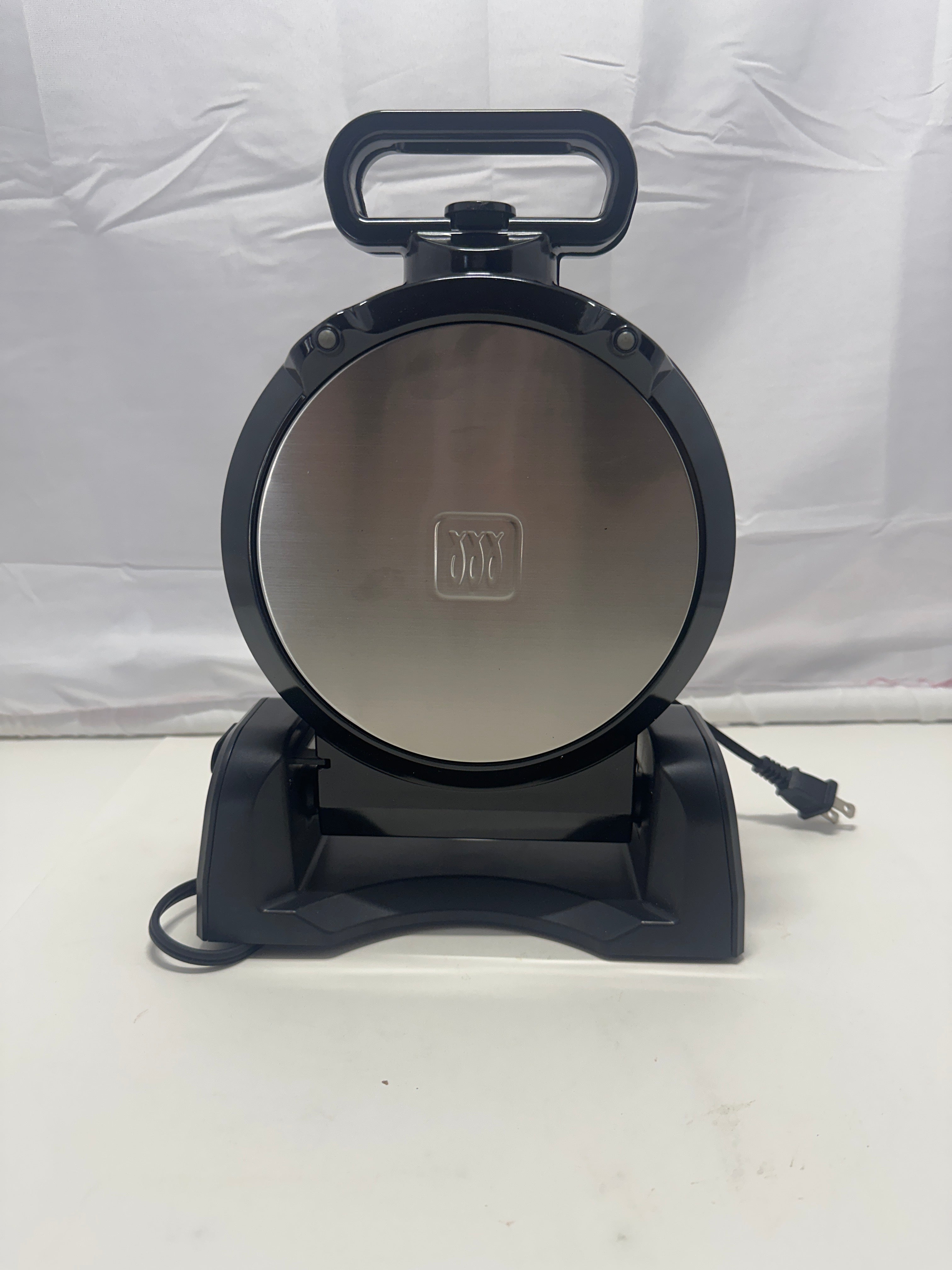 Toastmaster Flip-Over Belgian Waffle Maker – 7-Inch Golden Waffles