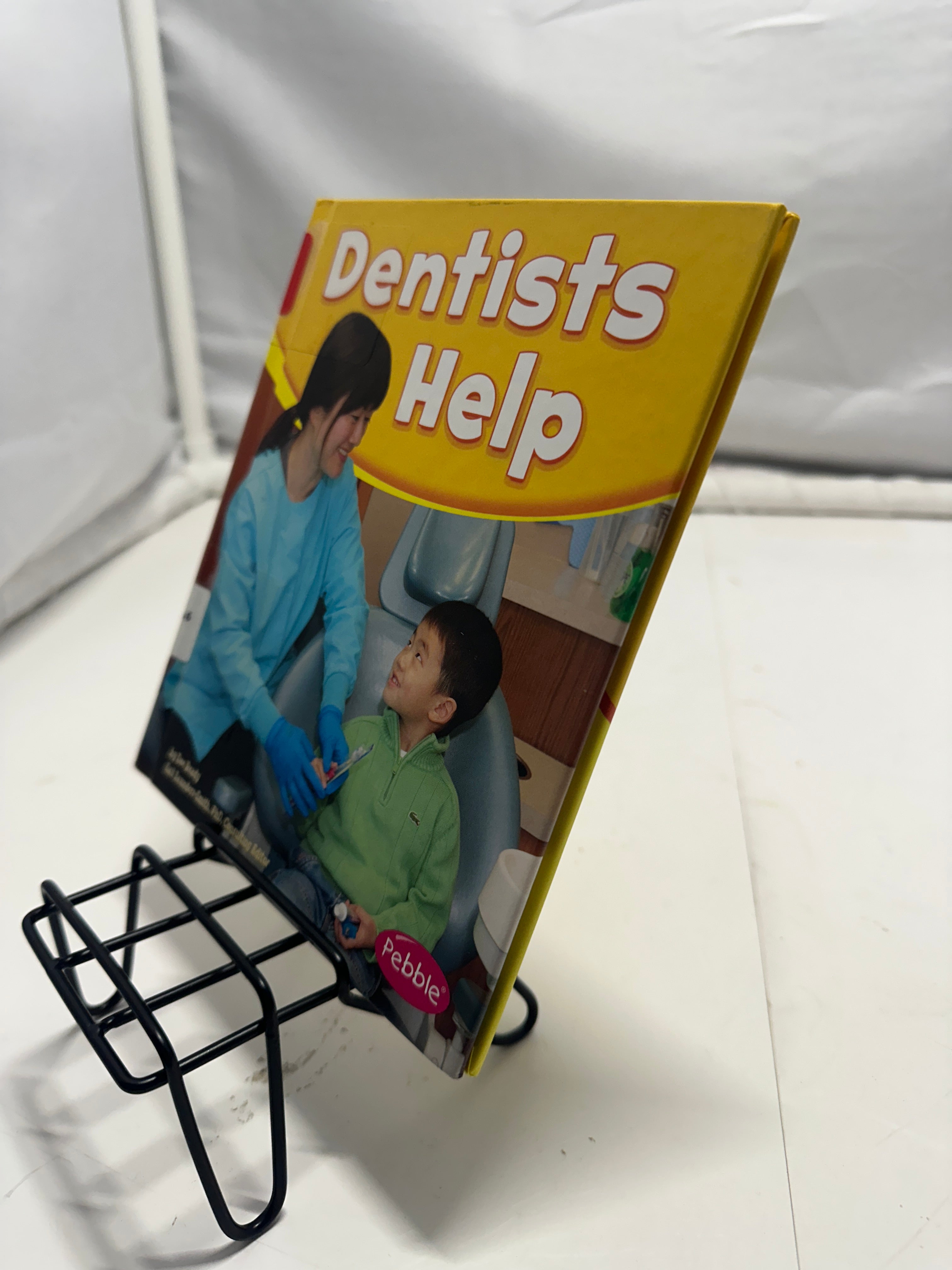 Dentists Help by Dee Ready Hardcover