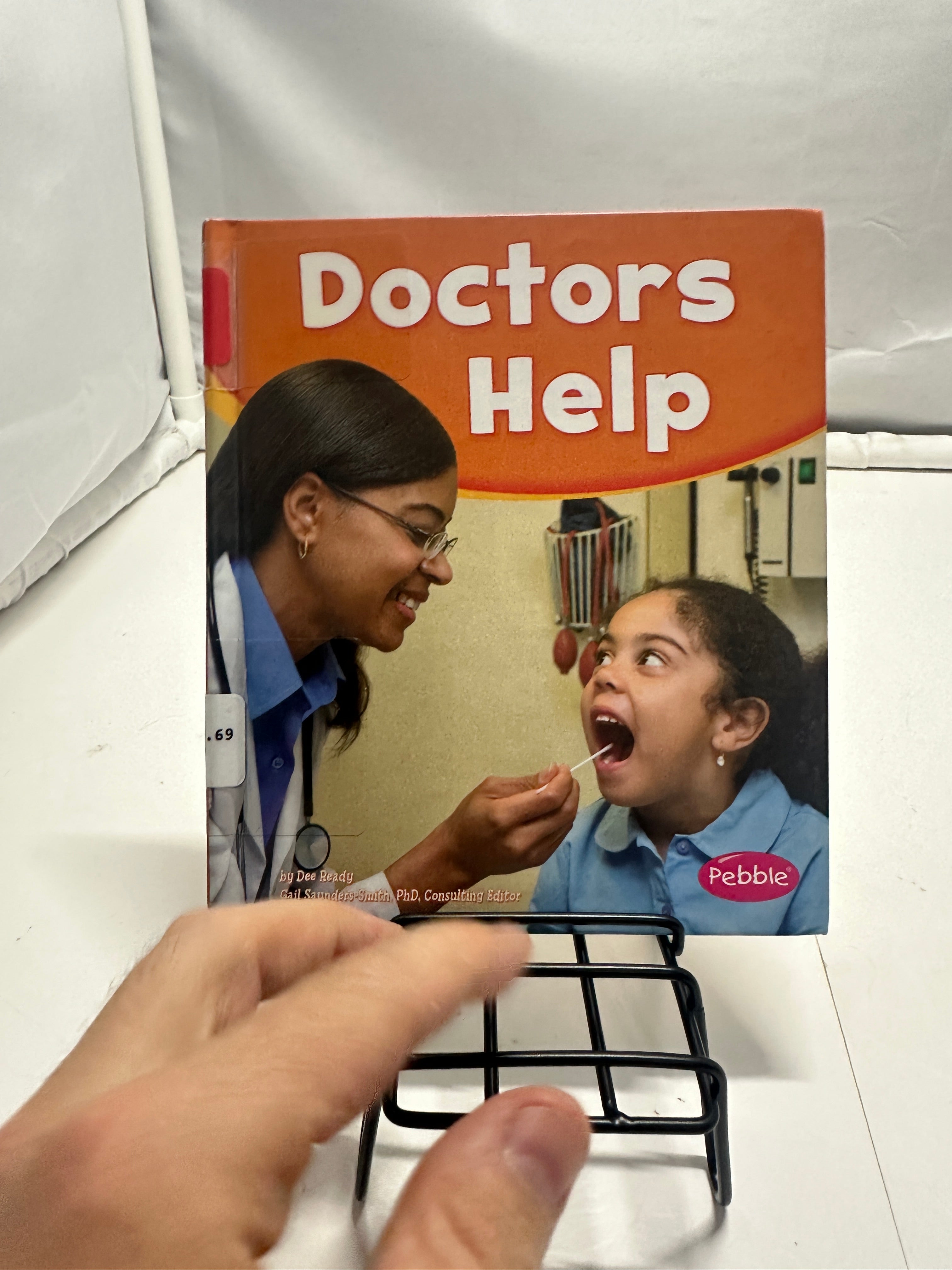 Doctors Help by Dee Ready Hardcover