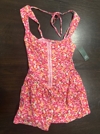 Women’s Hook and Eye Romper Pink Floral