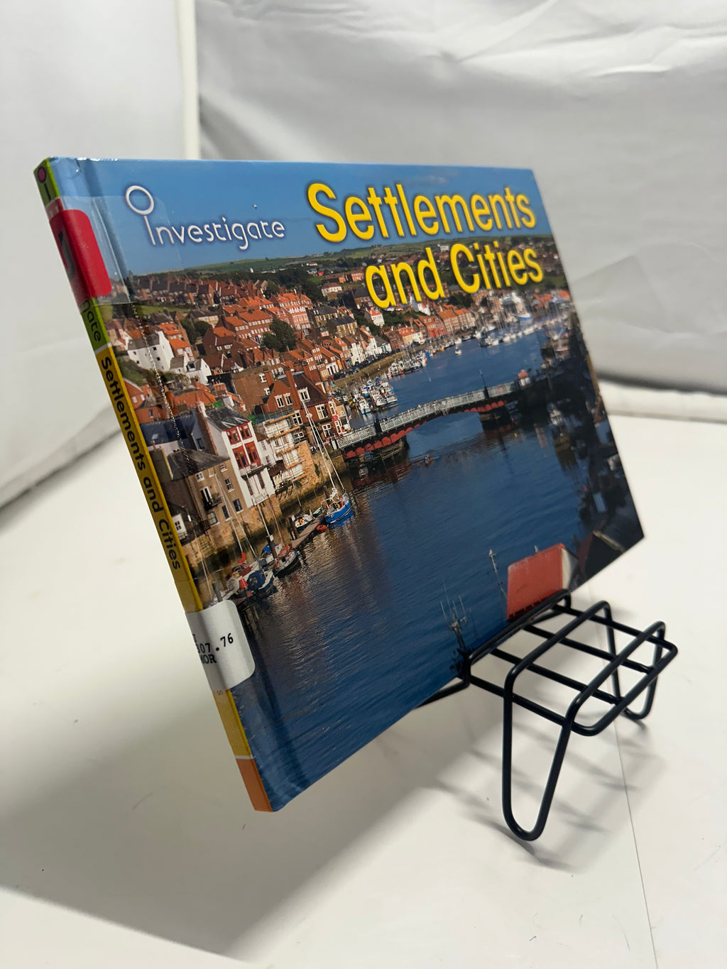 Settlements and cities by Neil Morris Hardcover Children's Book