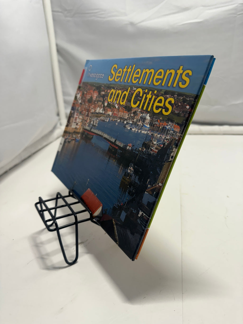 Settlements and cities by Neil Morris Hardcover Children's Book