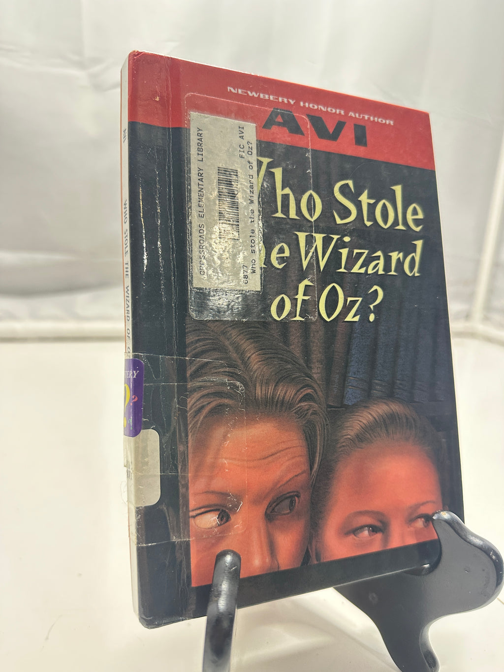 Who Stole the Wizard of Oz? by Avi Hardcover Children