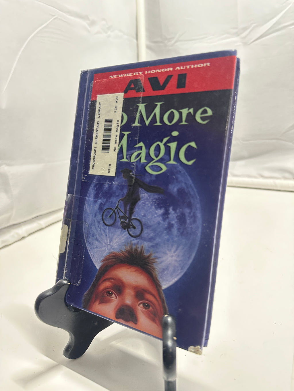 No More Magic by Williams Fang Li-Chih Hardcover Children