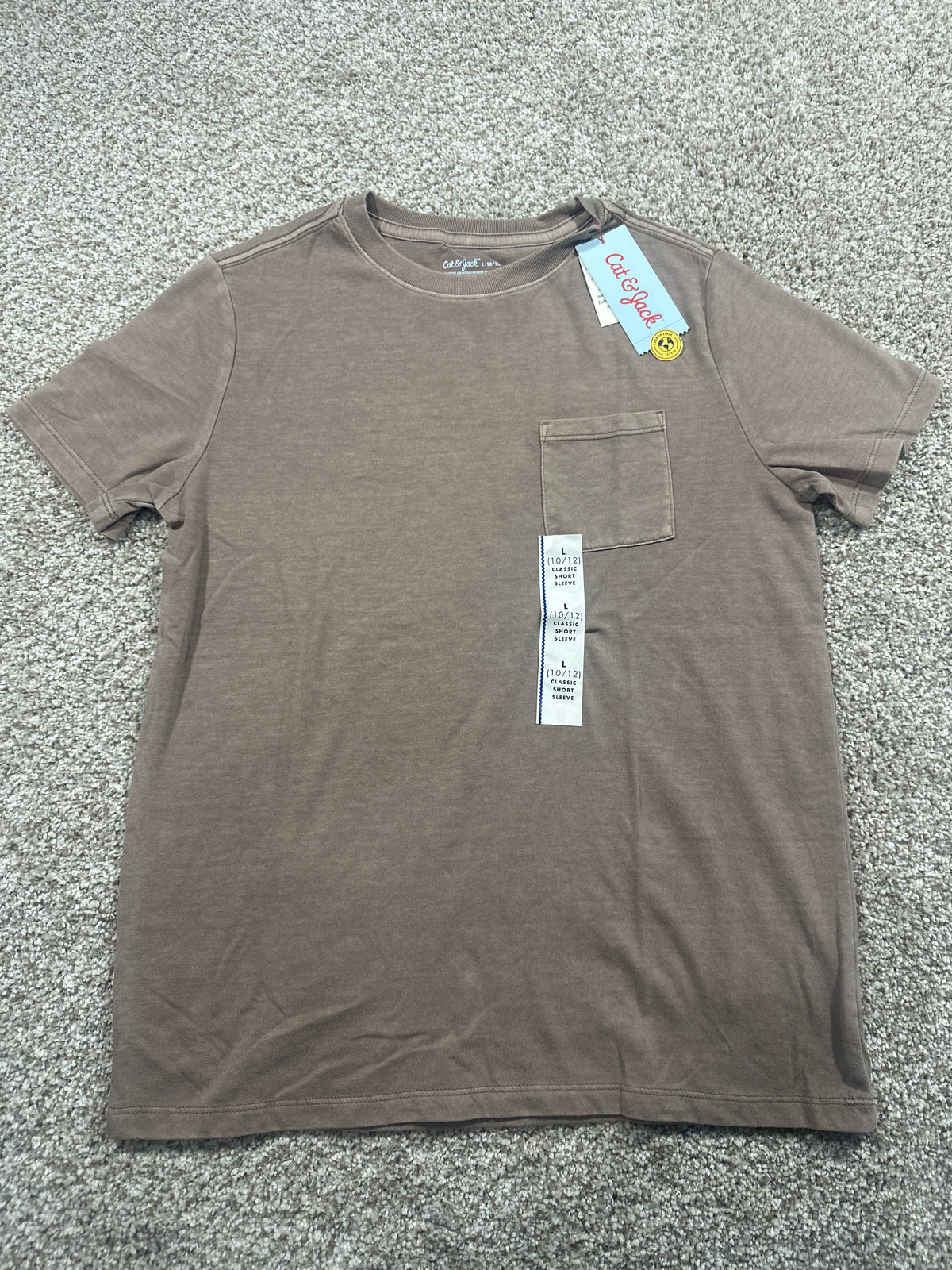 Cat & Jack kids ash brown classic pocket T-shirt, size L 10/12