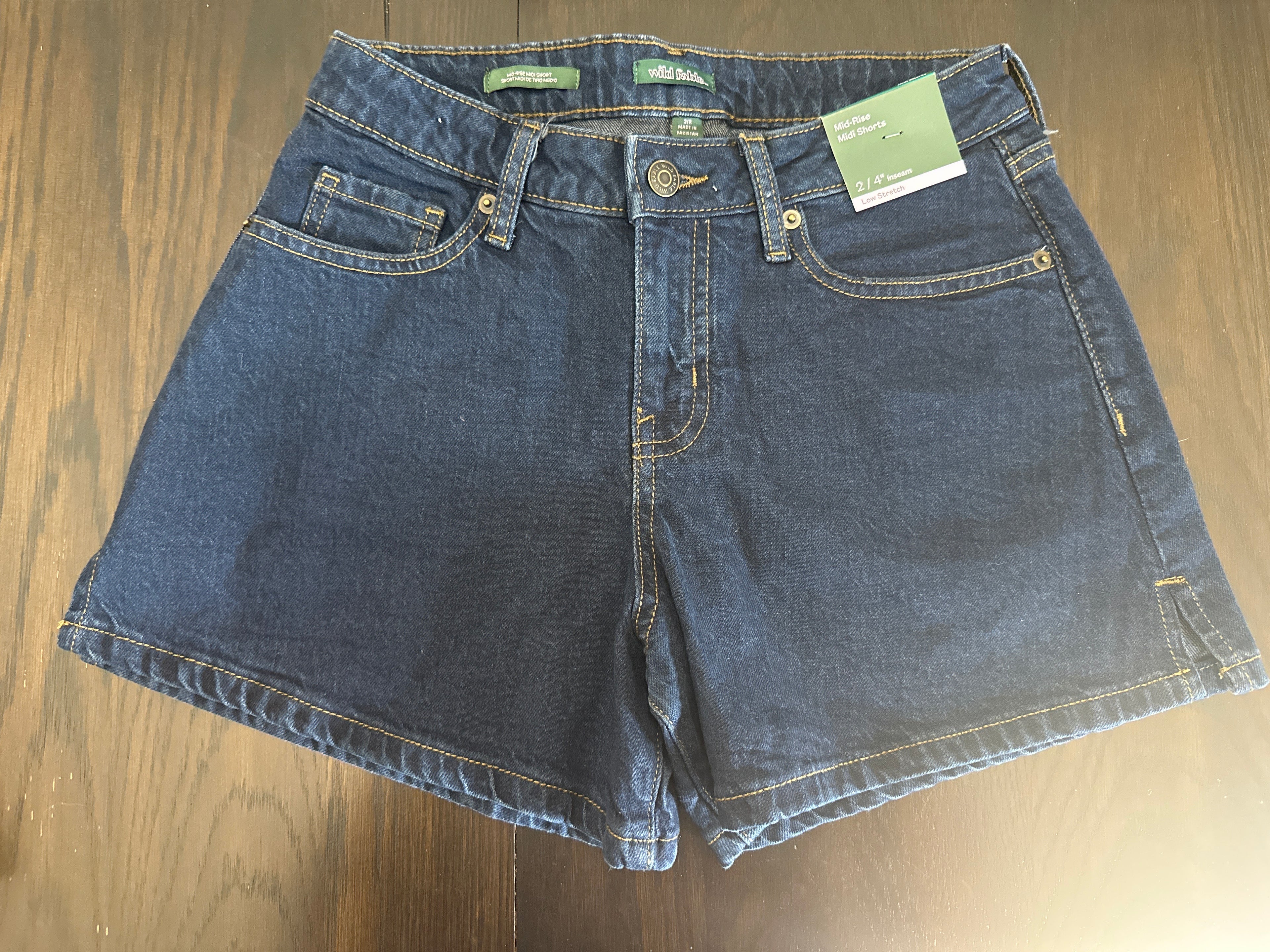 Women's Mid-Rise Midi Denim Shorts – Low Stretch