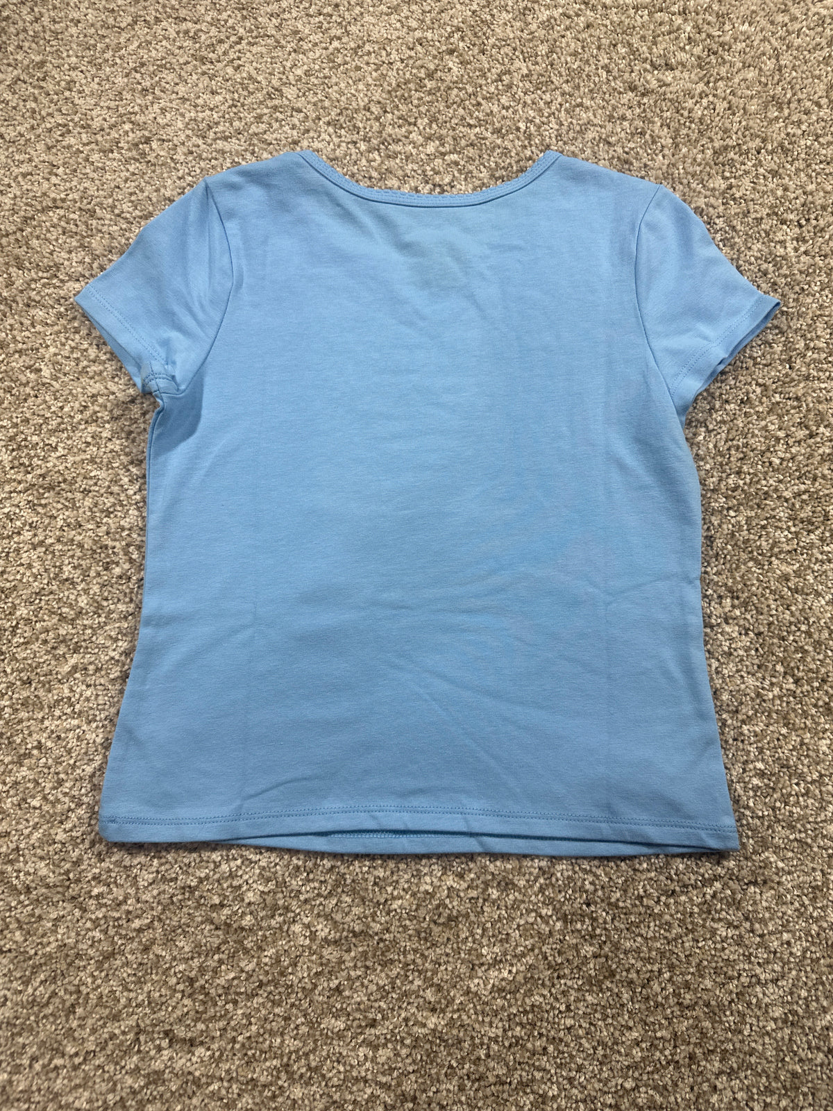 Cat & Jack girls sky blue fitted short-sleeve T-shirt, size S (6/7)