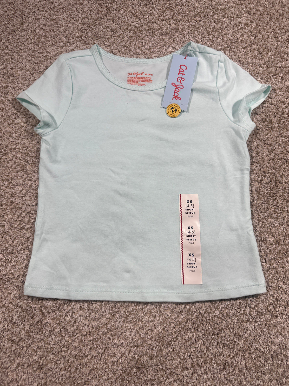 Cat & Jack girls pale mint green fitted short-sleeve T-shirt, size XS (4/5)