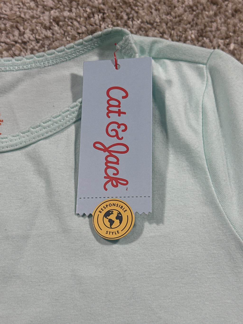 Cat & Jack girls mint green fitted short sleeve T-shirt, size S 6/7