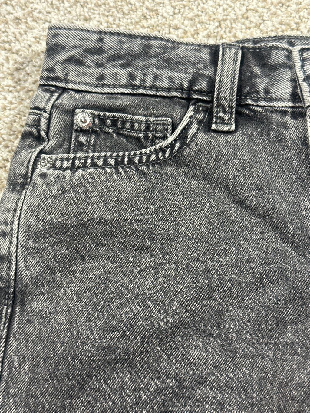 Cat & Jack kids black wash baggy denim shorts with adjustable waist, size 5