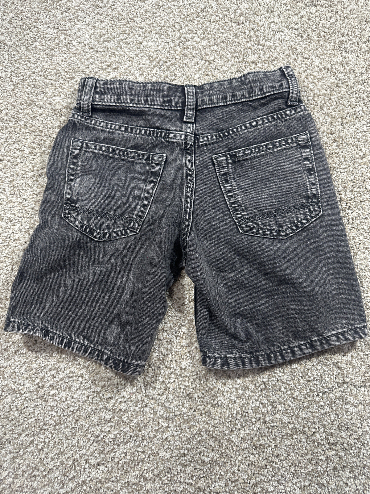 Cat & Jack kids black wash baggy denim shorts with adjustable waist, size 5