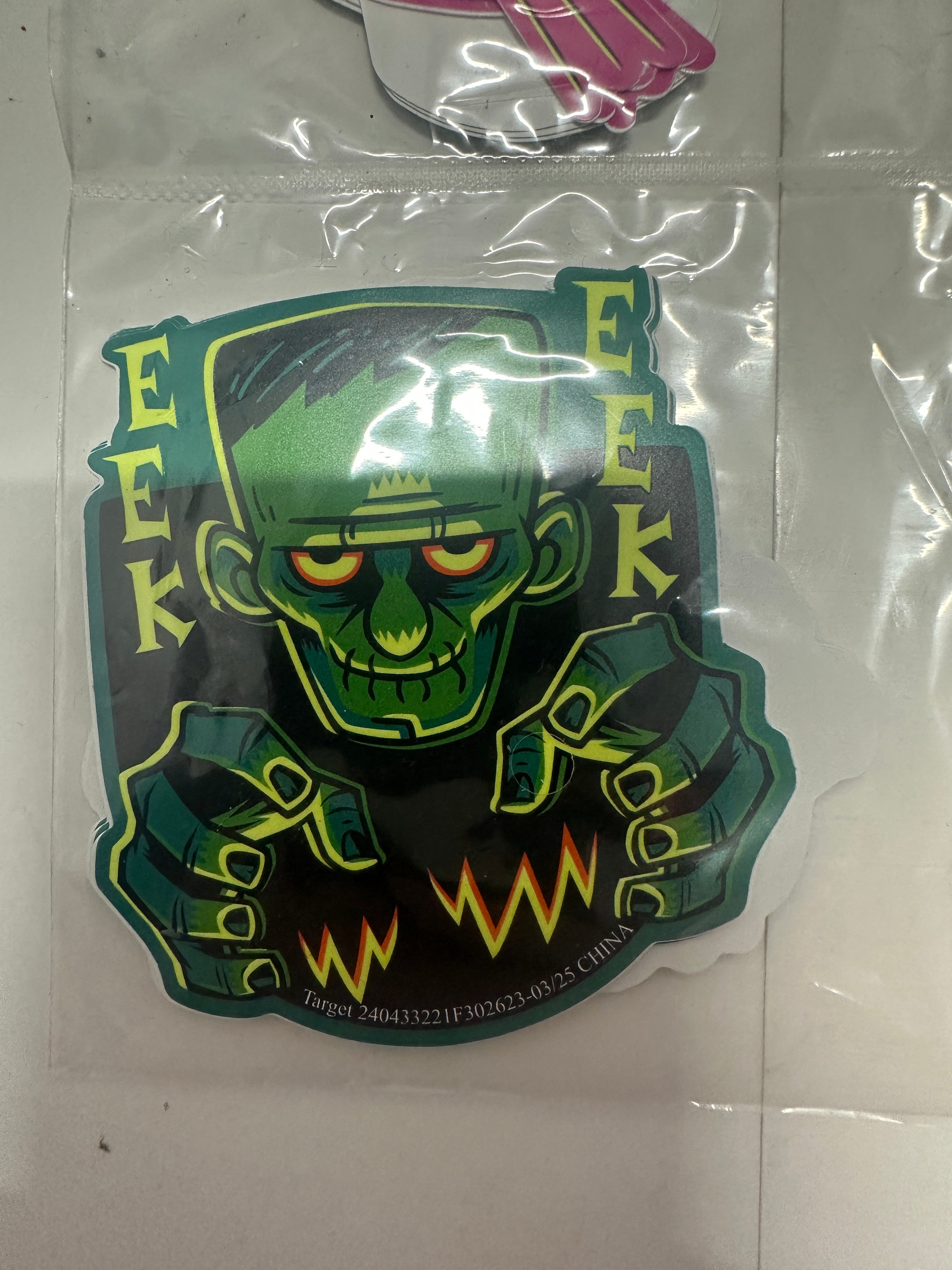 Hyde & EEK! Boutique Glow in the Dark Halloween Stickers 24 Count Party Decor