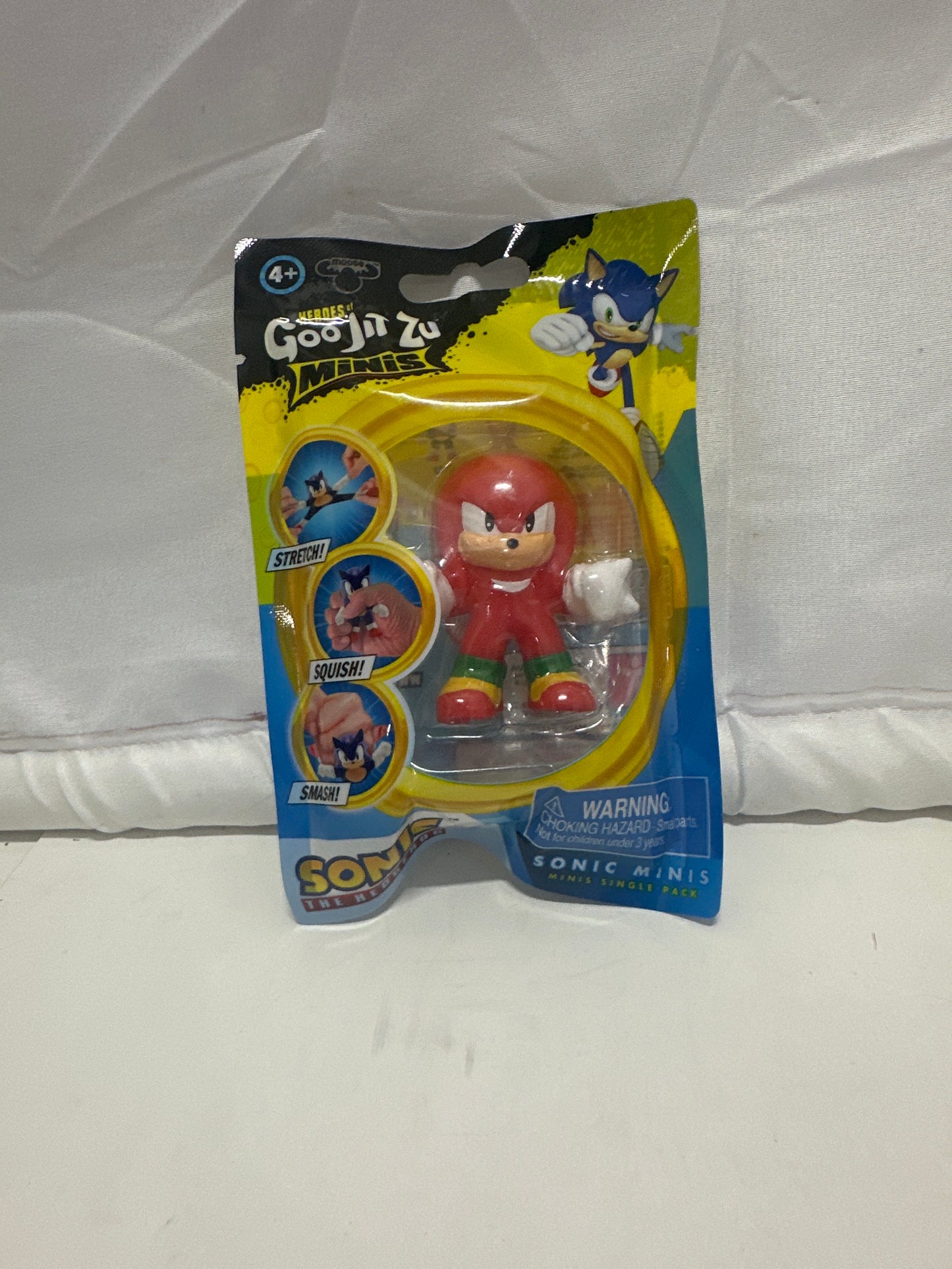 Heroes of Goo Jit Zu Minis Sonic the Hedgehog – Knuckles Stretch Figure