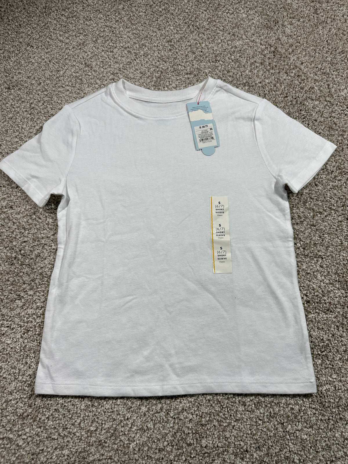 Cat & Jack girls white classic short sleeve T-shirt, size S 6/7