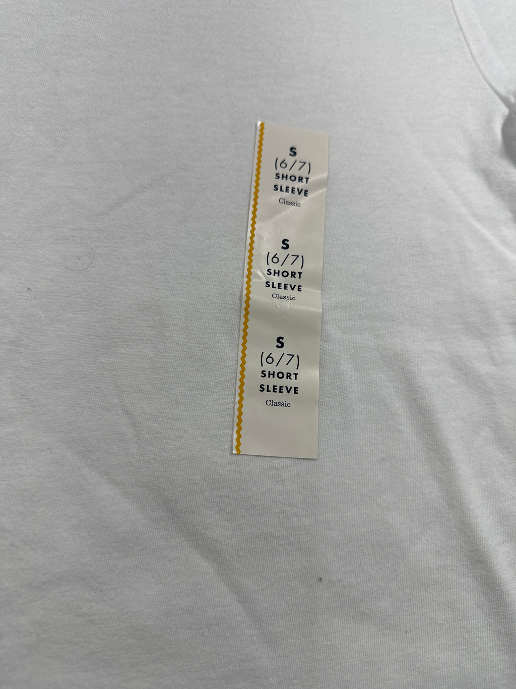 Cat & Jack girls white classic short sleeve T-shirt, size S 6/7