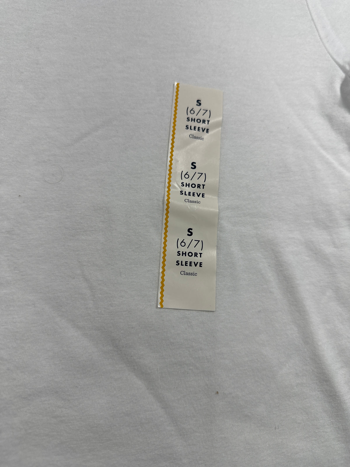 Cat & Jack girls white classic short sleeve T-shirt, size S 6/7