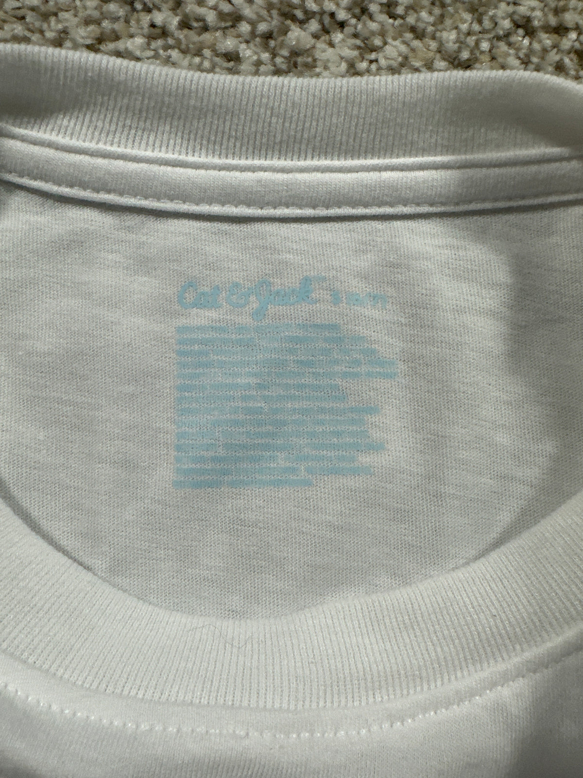 Cat & Jack girls white classic short sleeve T-shirt, size S 6/7