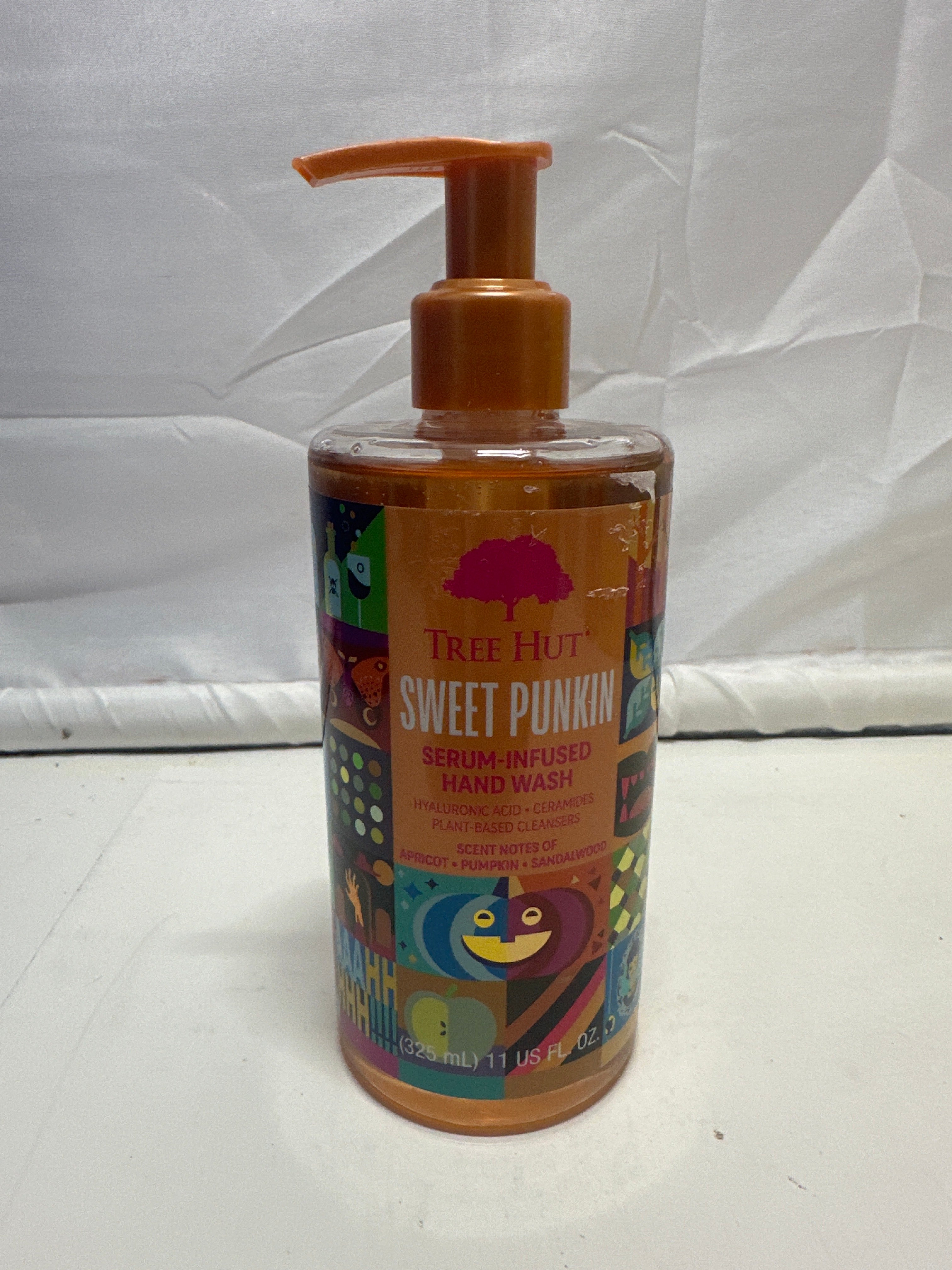 Tree Hut Sweet Pumpkin Serum-Infused Hand Wash 11 fl oz Halloween Edition