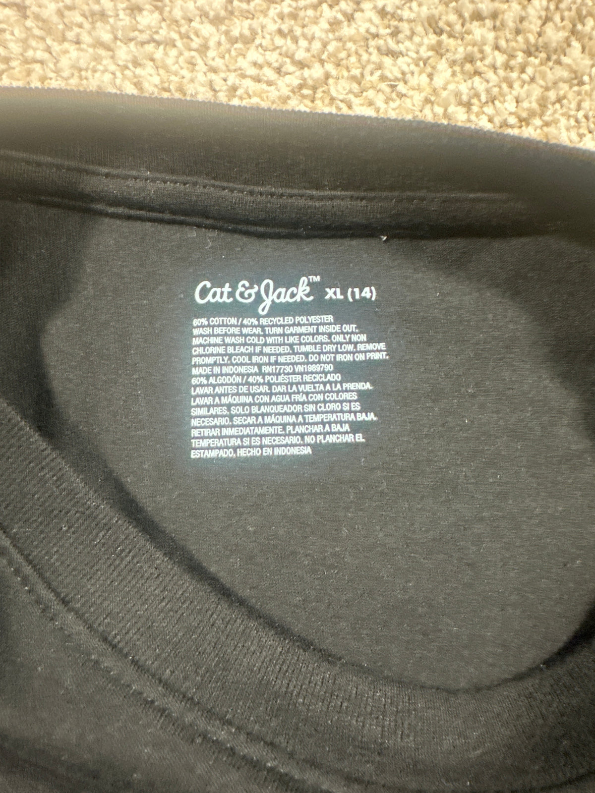 Cat & Jack girls black classic short sleeve T-shirt detail