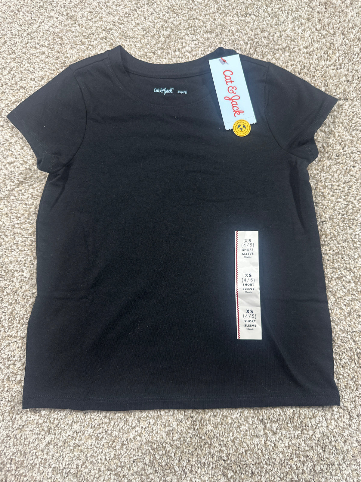 Cat & Jack girls ebony classic short sleeve T-shirt, size XS 4/5