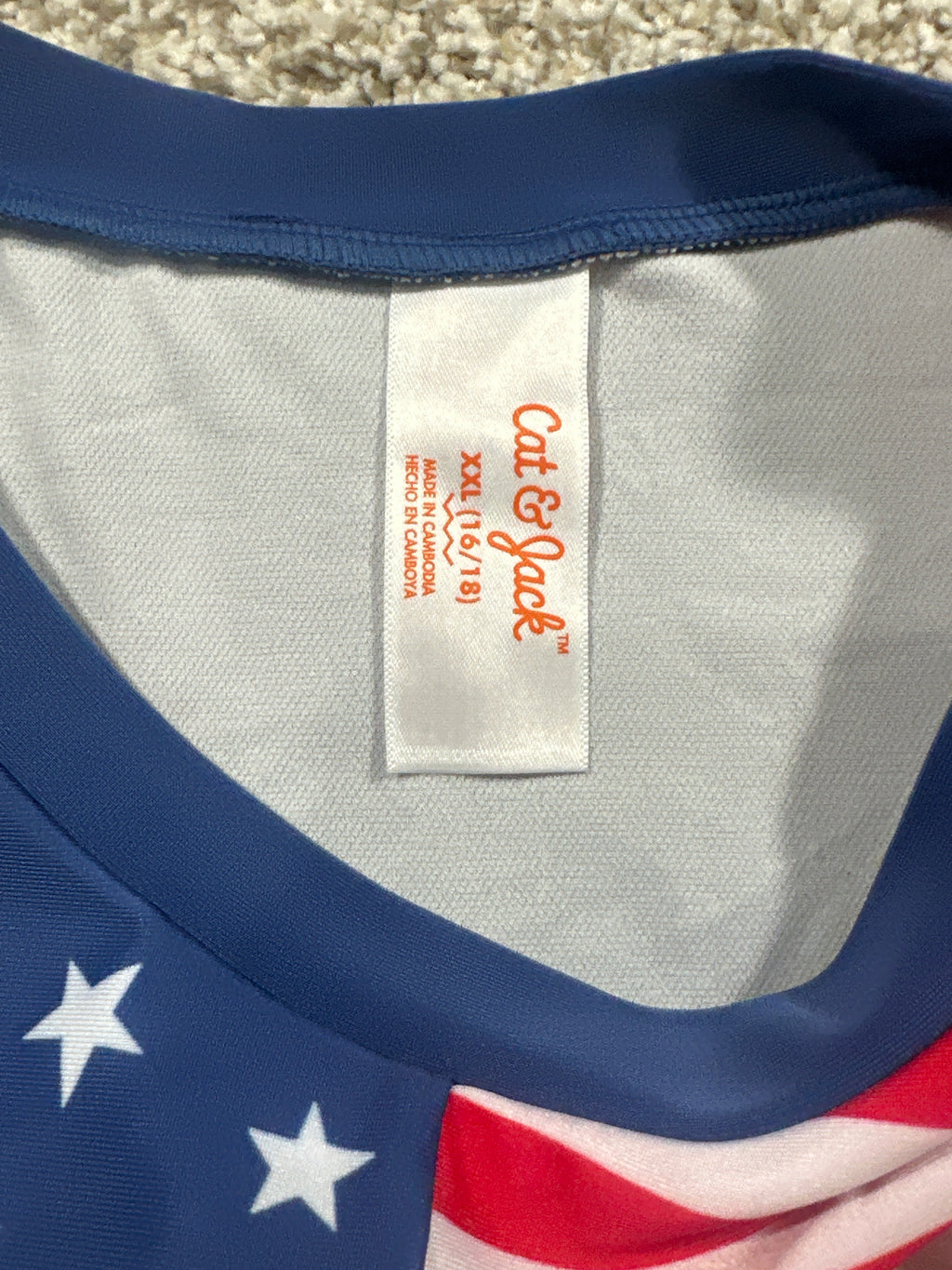 Cat & Jack stars and stripes long sleeve rash guard size XXL (16/18)