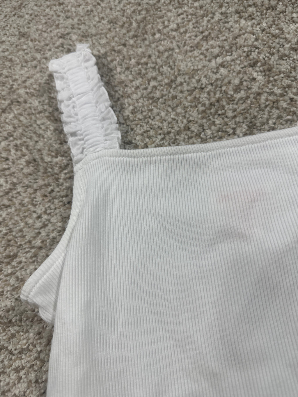 Cat & Jack girls white ribbed ruffle strap tank top, L 10/12