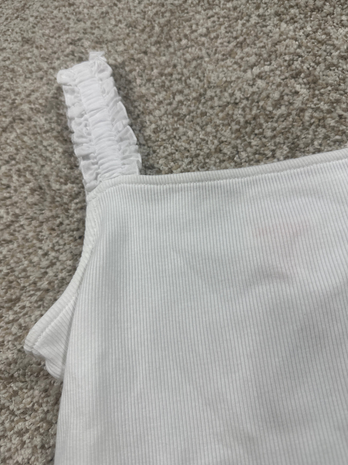 Cat & Jack girls white ribbed ruffle strap tank top, L 10/12