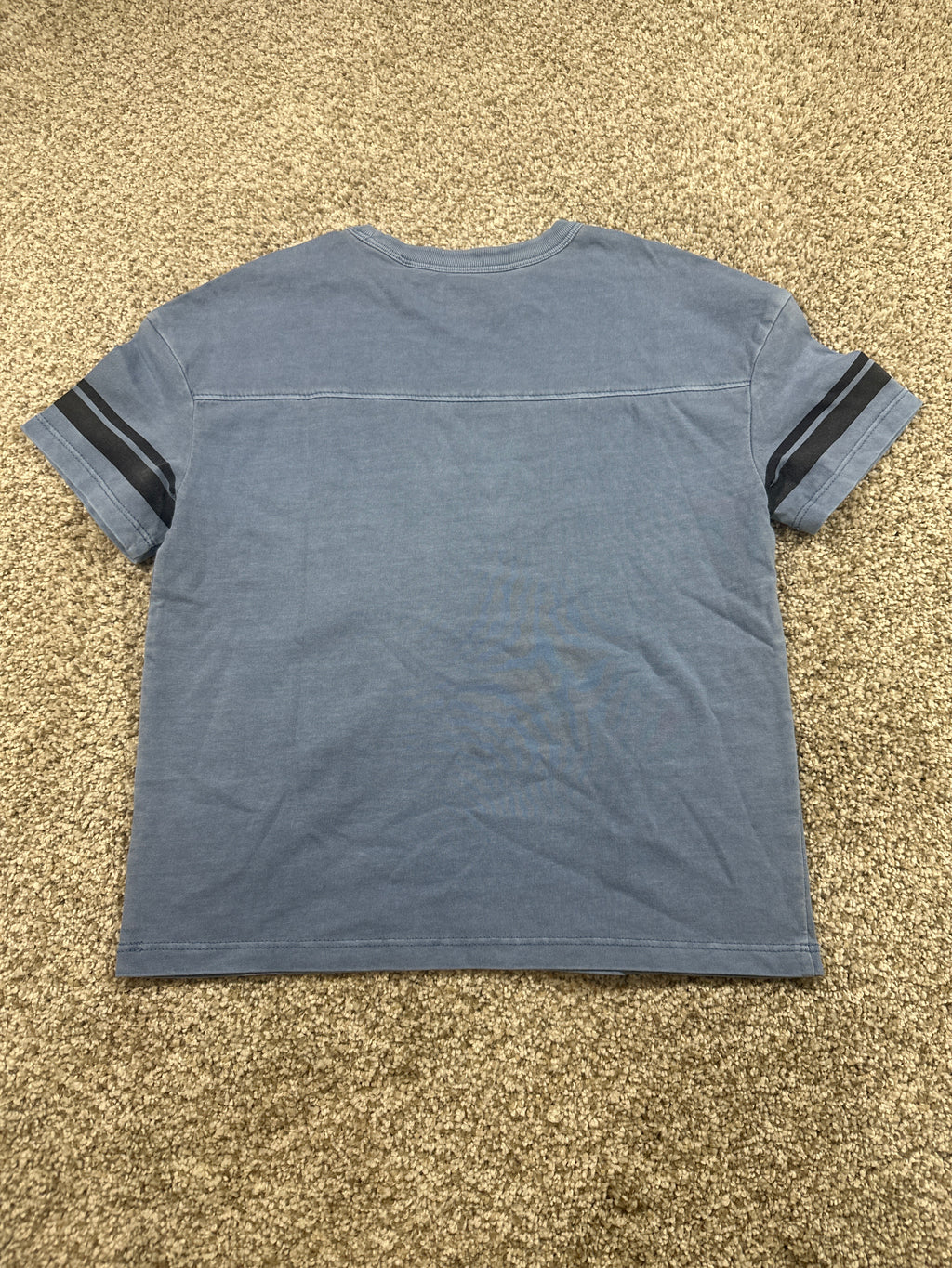 Cat & Jack kids blue oversized stripe sleeve T-shirt, size XS 4/5