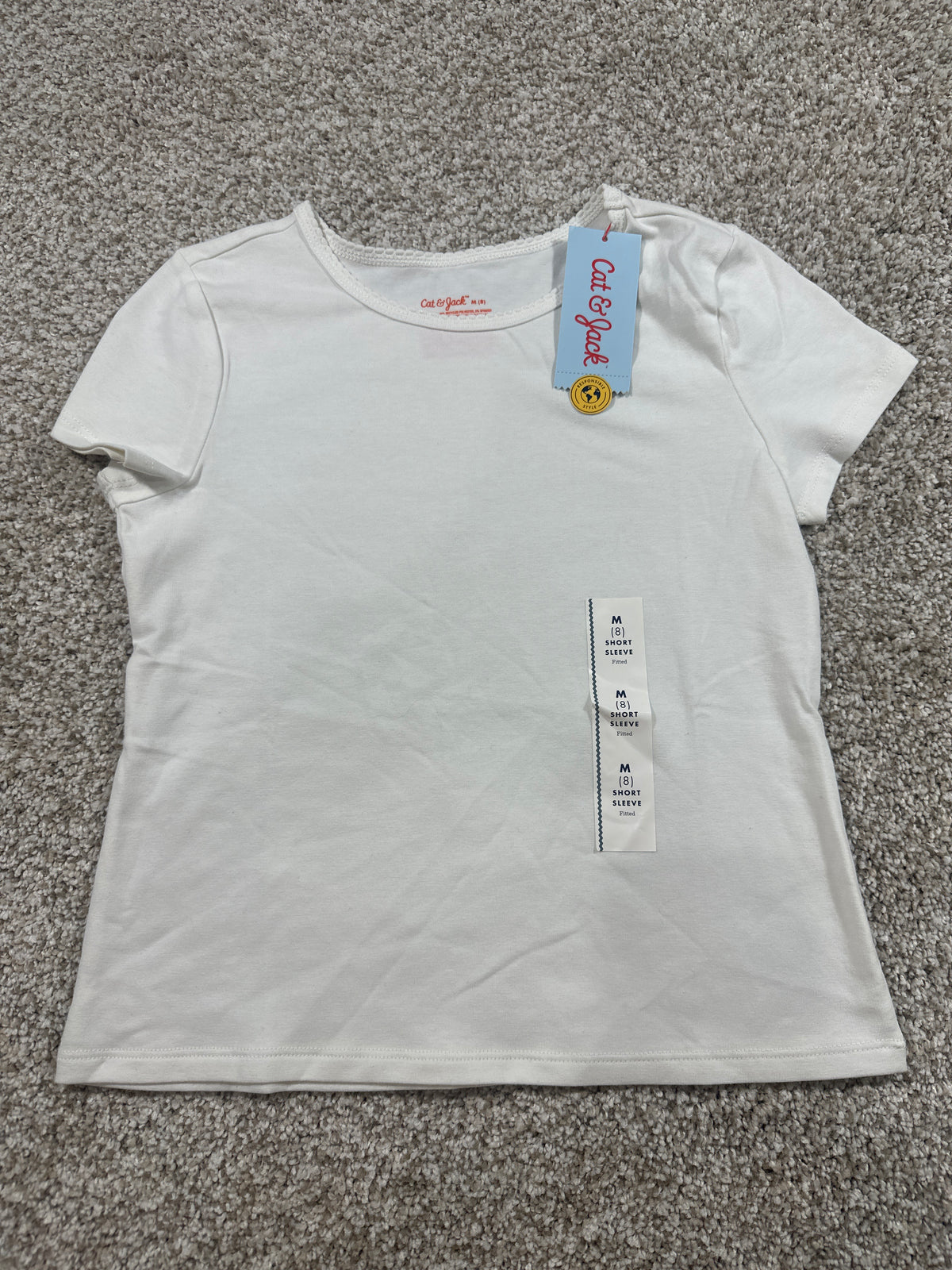 Cat & Jack girls cream fitted short-sleeve T-shirt size M 8