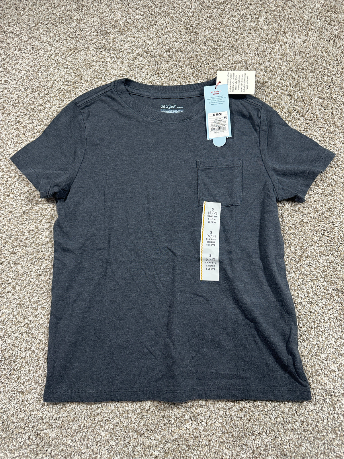 Cat & Jack kids charcoal gray classic short sleeve pocket T-shirt, size S 6/7