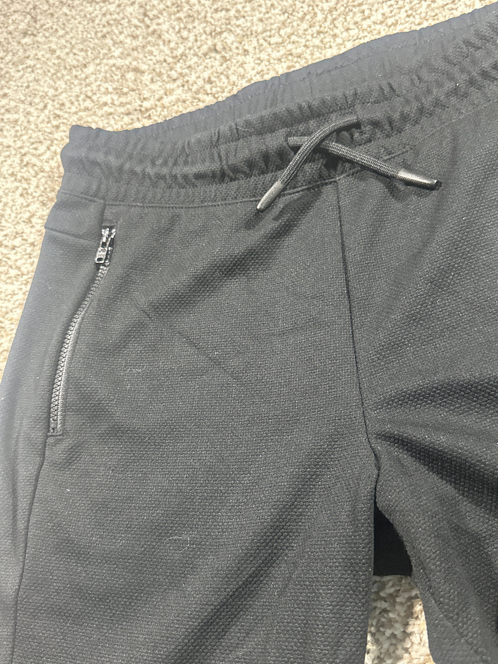 Art Class boys black textured knit pull-on shorts, size L 10/12