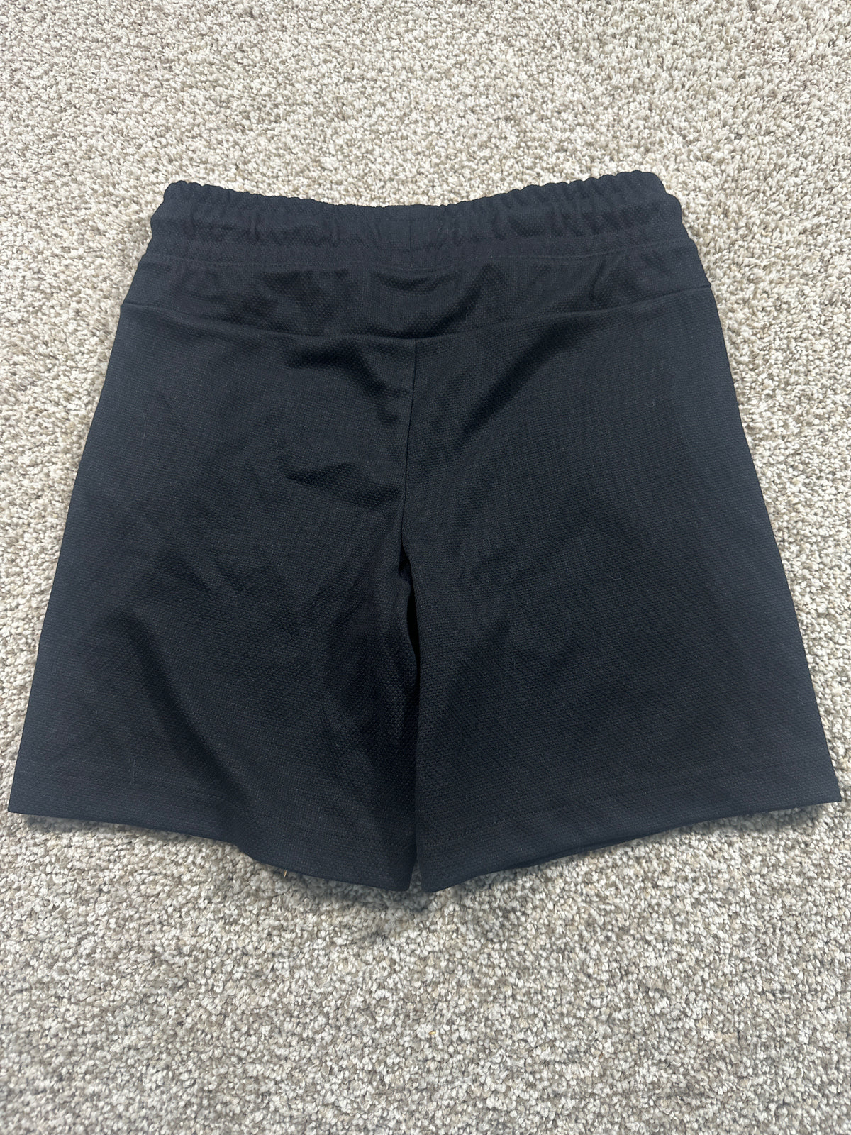 Art Class boys black textured knit pull-on shorts, size M 8