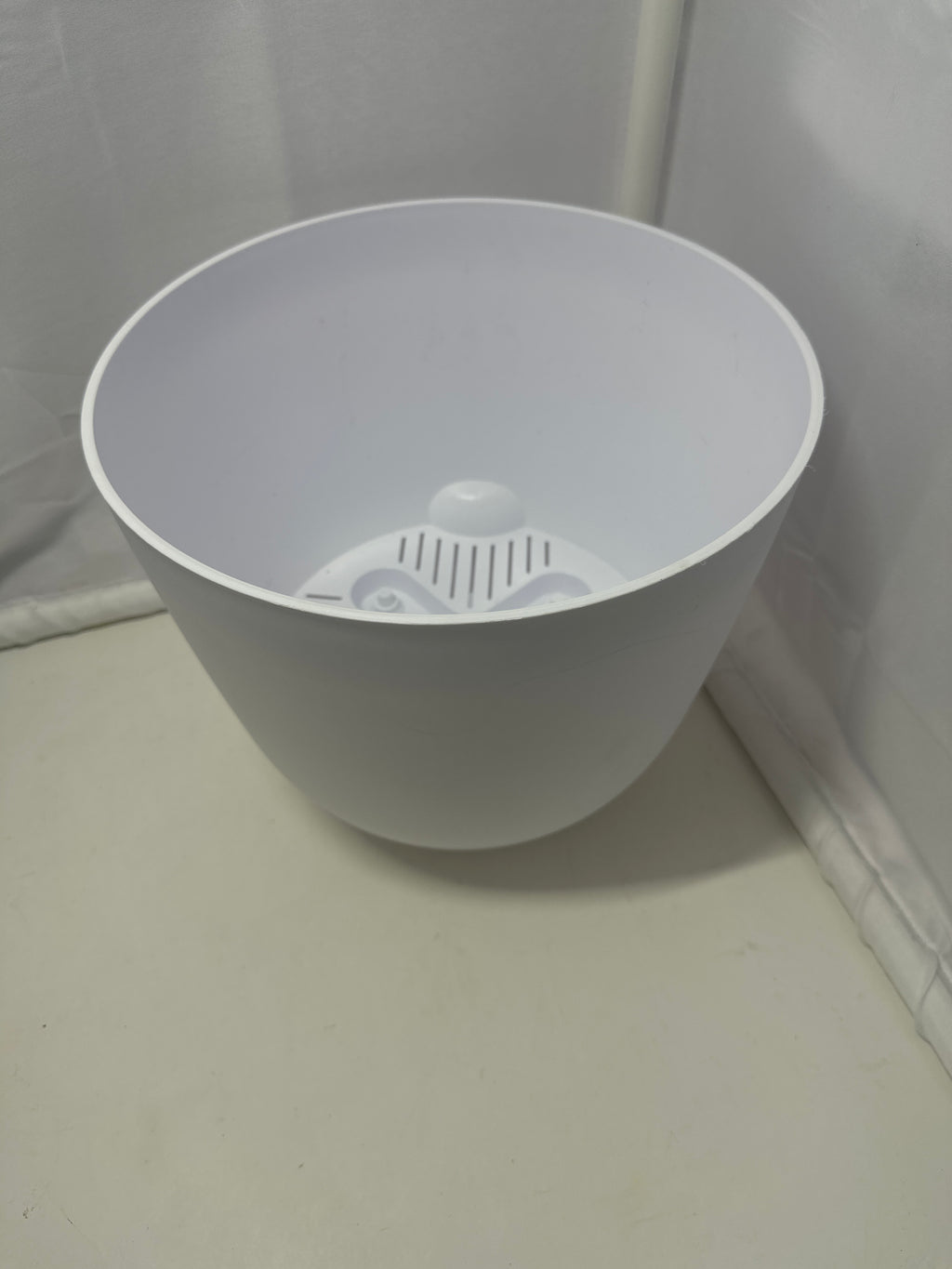 Room Essentials Self-Watering Planter – White Indoor Plant Pot
